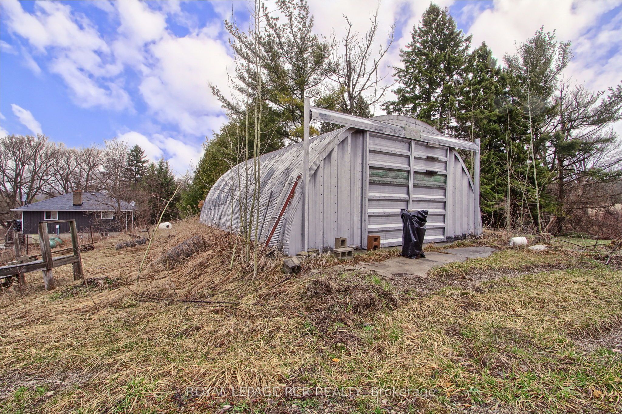 3591 Line 12 Property Photo 37