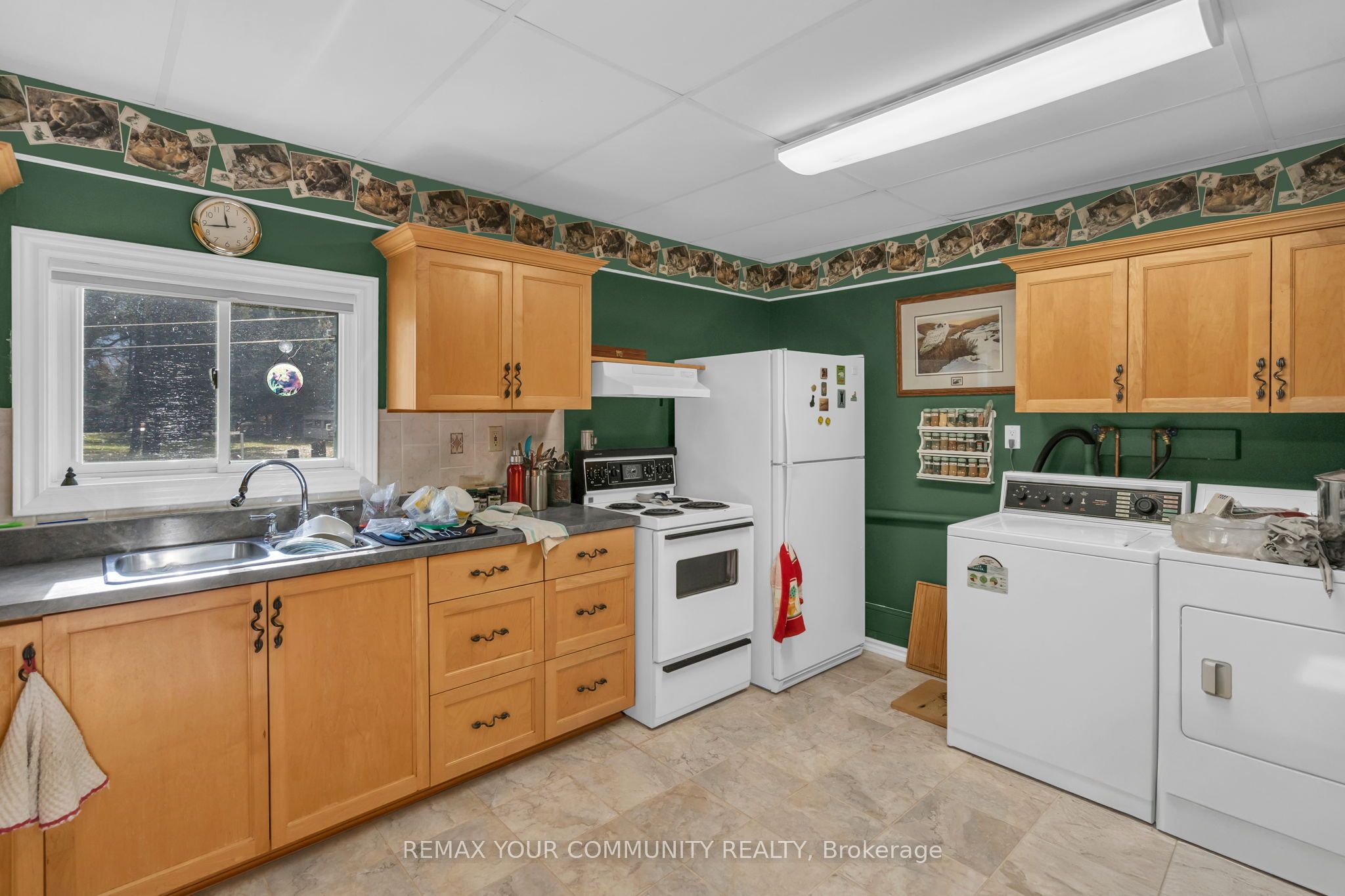 700 Catering Road S Property Photo 15