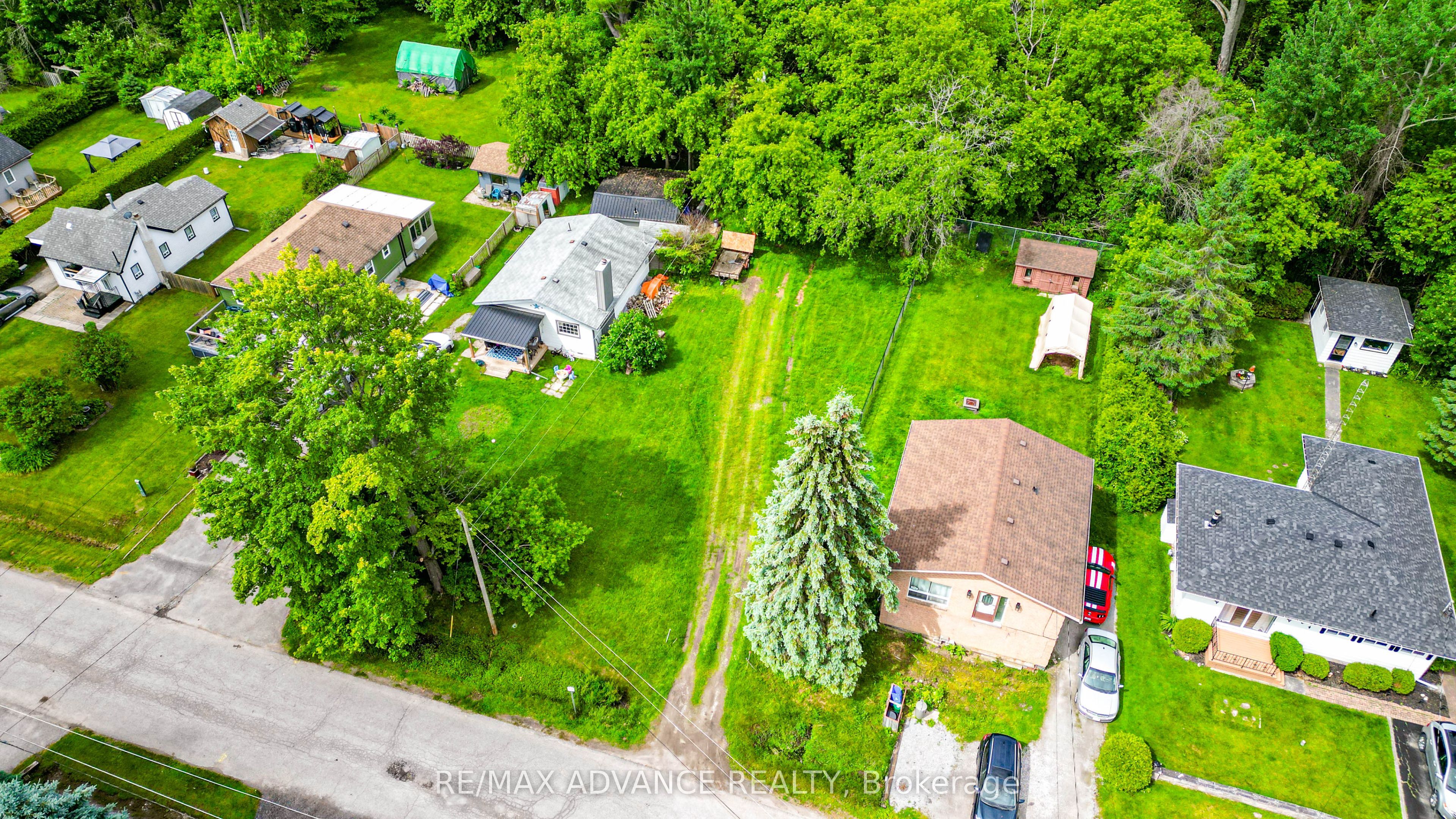 100 Dunkirk Avenue Property Photo 5