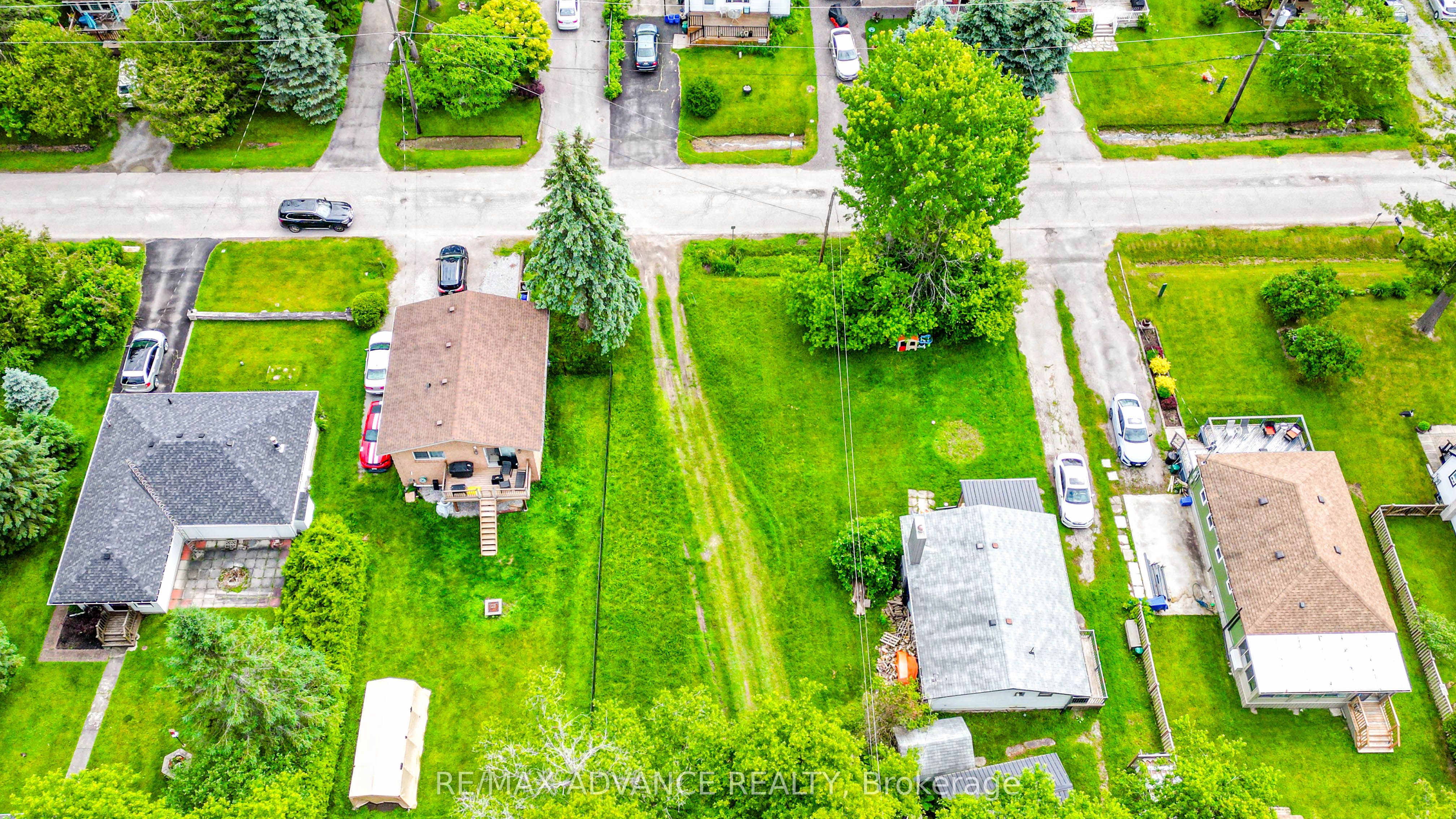 100 Dunkirk Avenue Property Photo 8