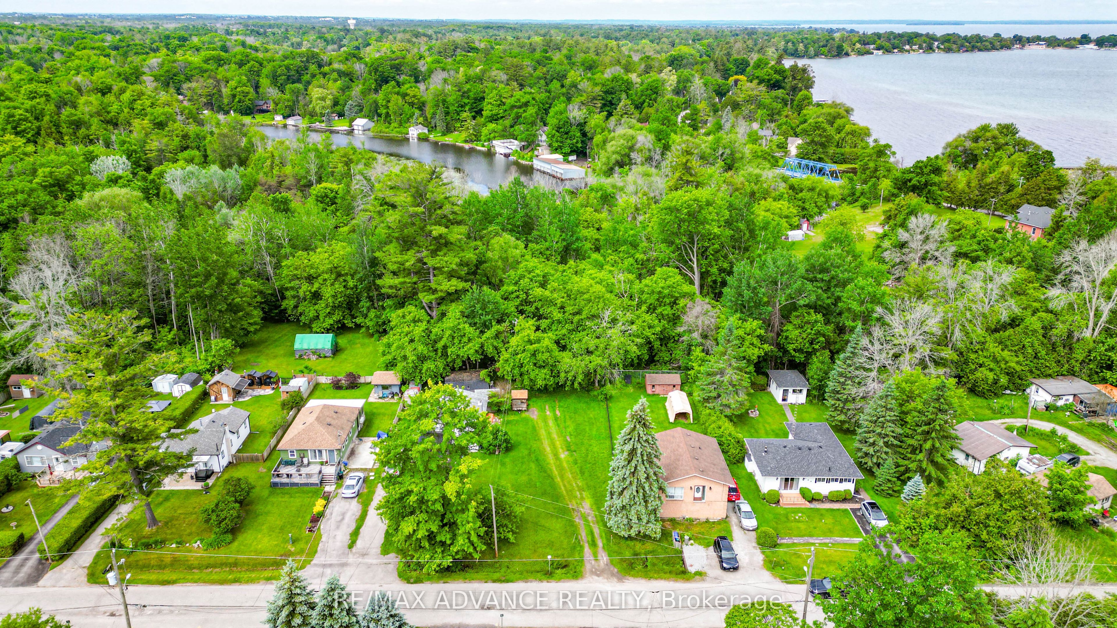 100 Dunkirk Avenue Property Photo 11