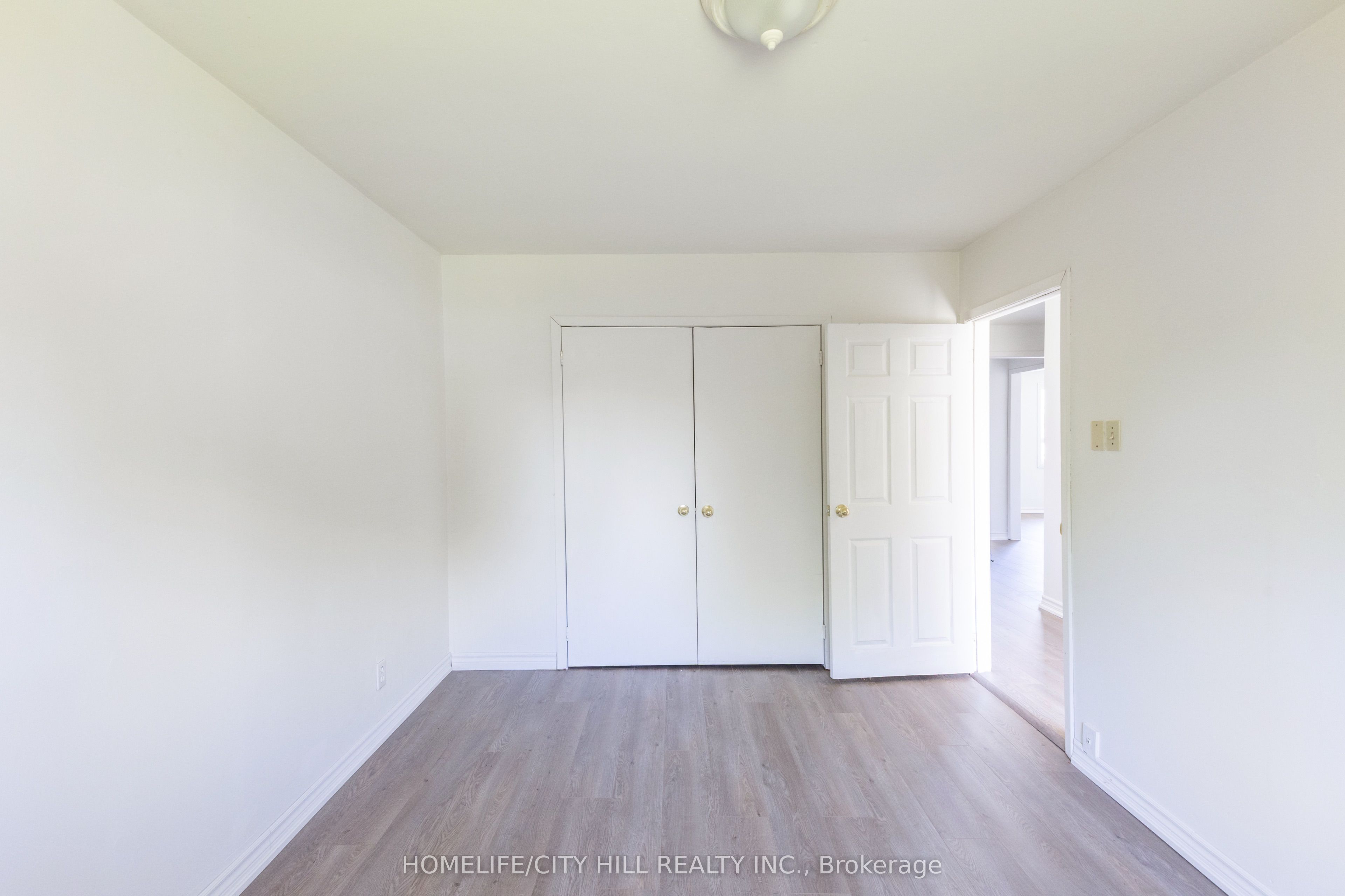 347 Hollywood Drive Property Photo 11