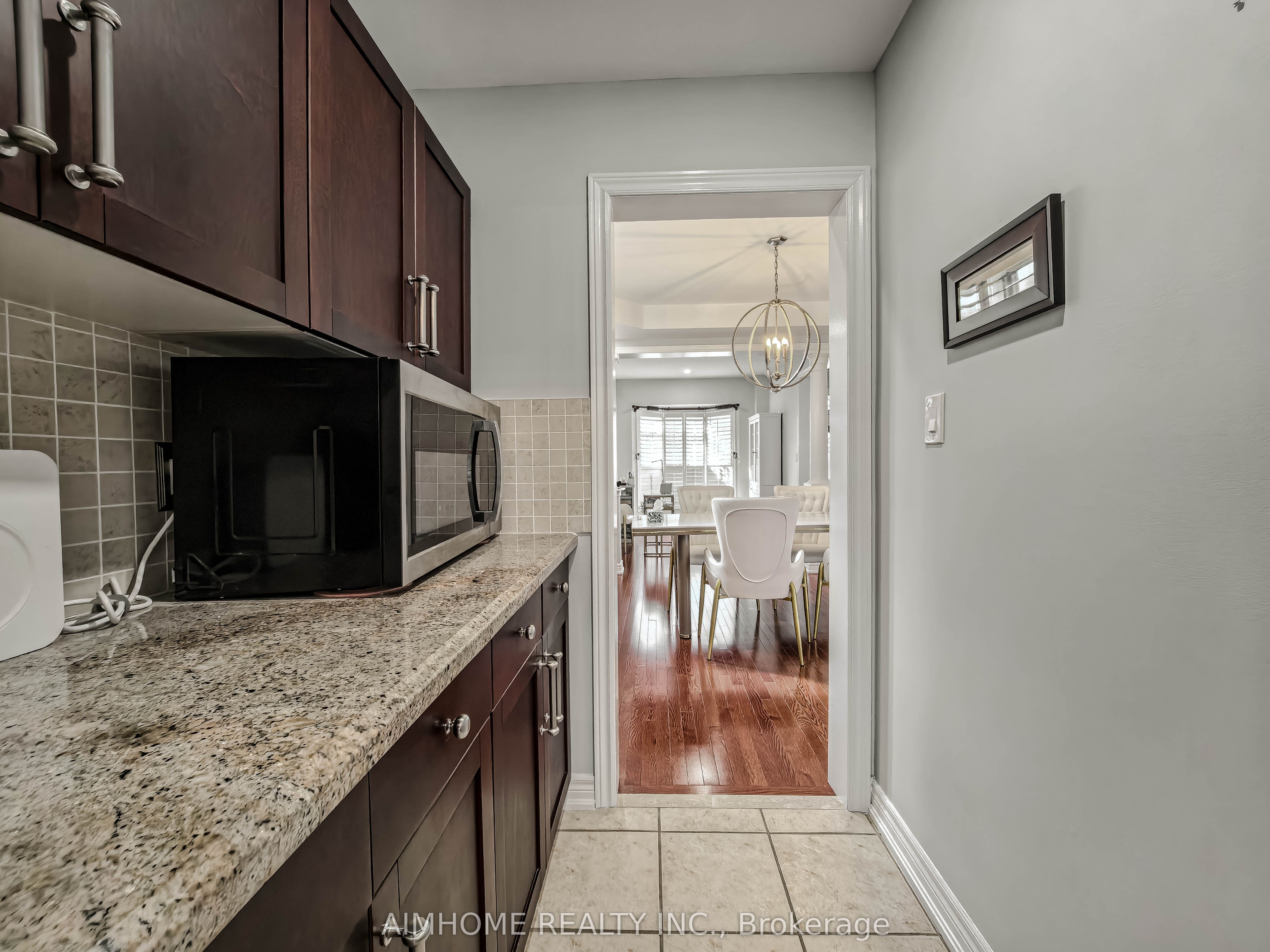16 Chasser Drive Main Property Photo 7