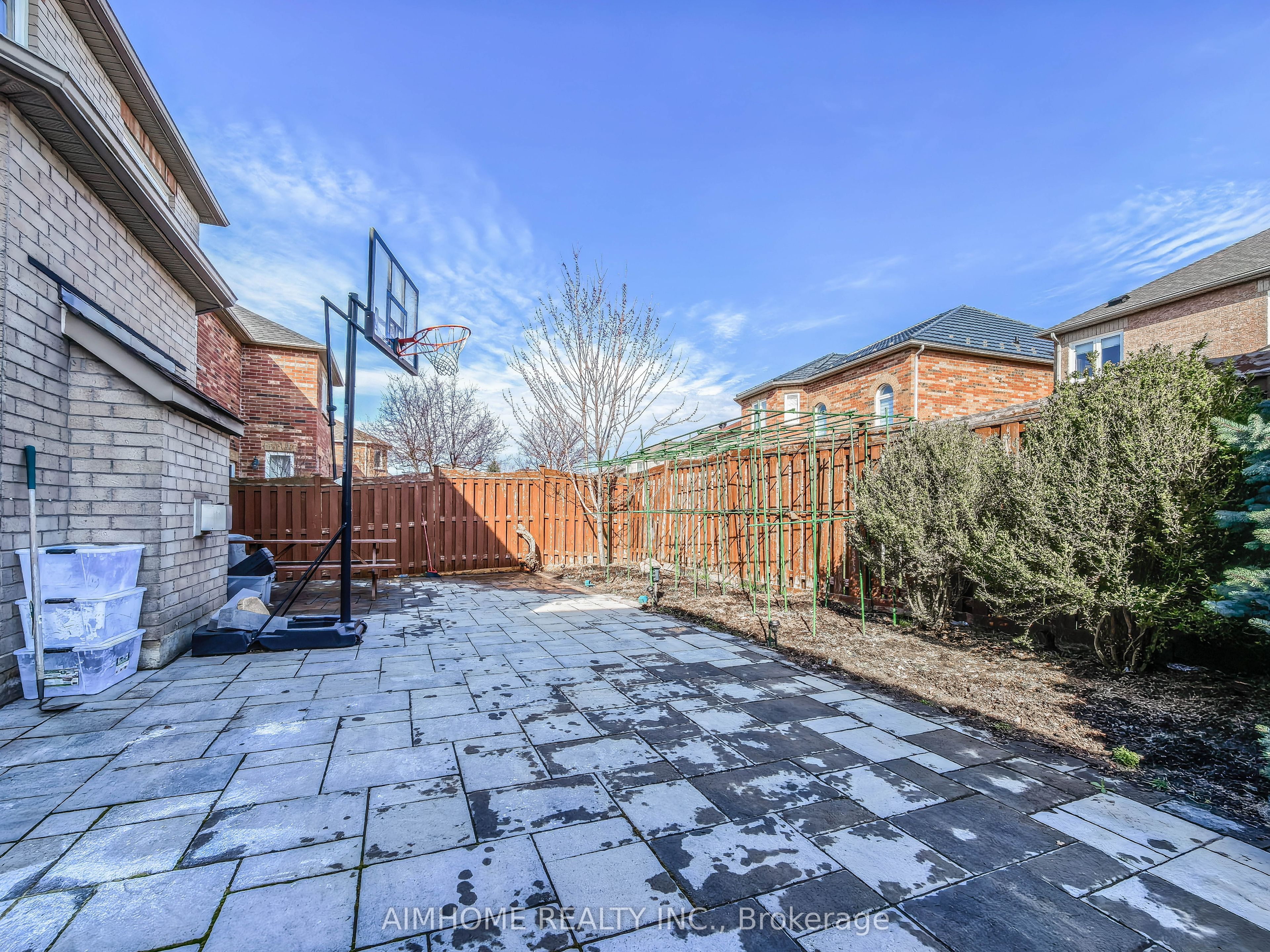 16 Chasser Drive Main Property Photo 32