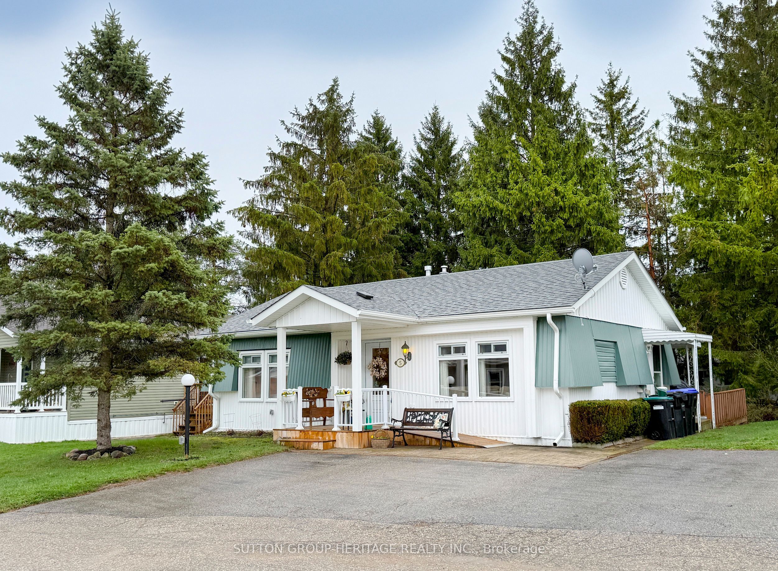 5 Willow Landing Property Photo 1