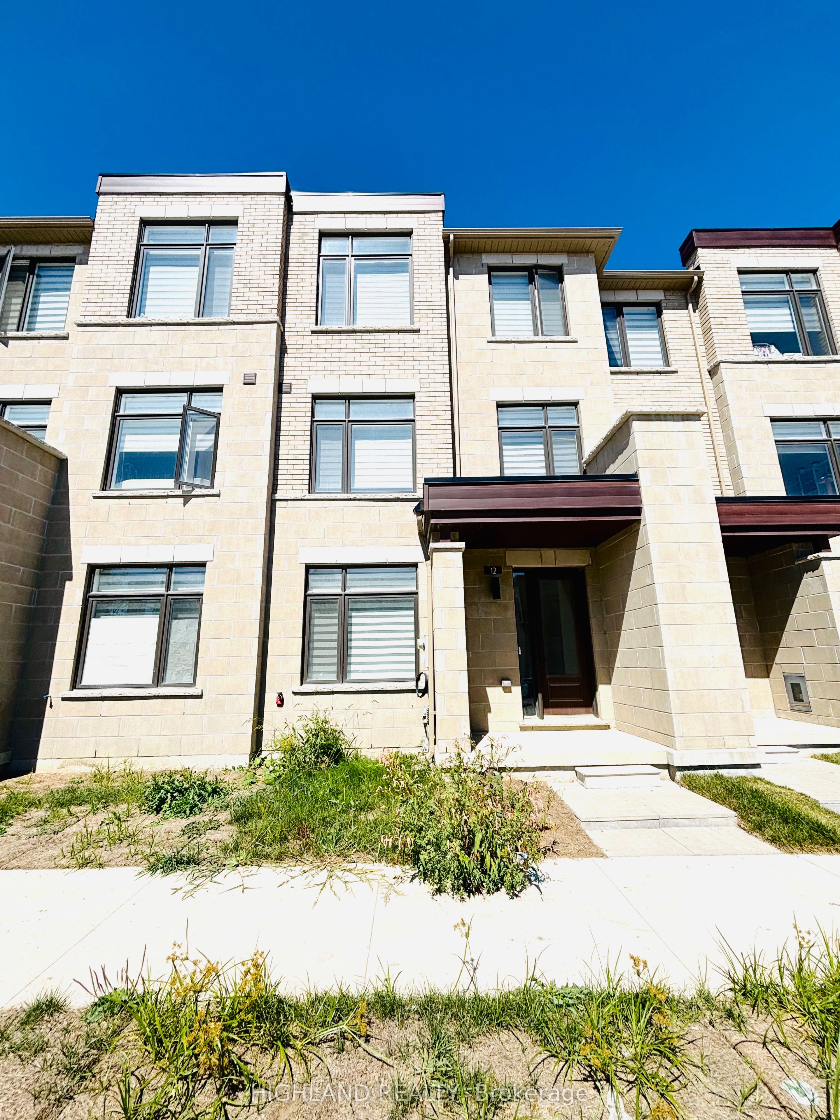 12 Robert Eaton Avenue Property Photo 1
