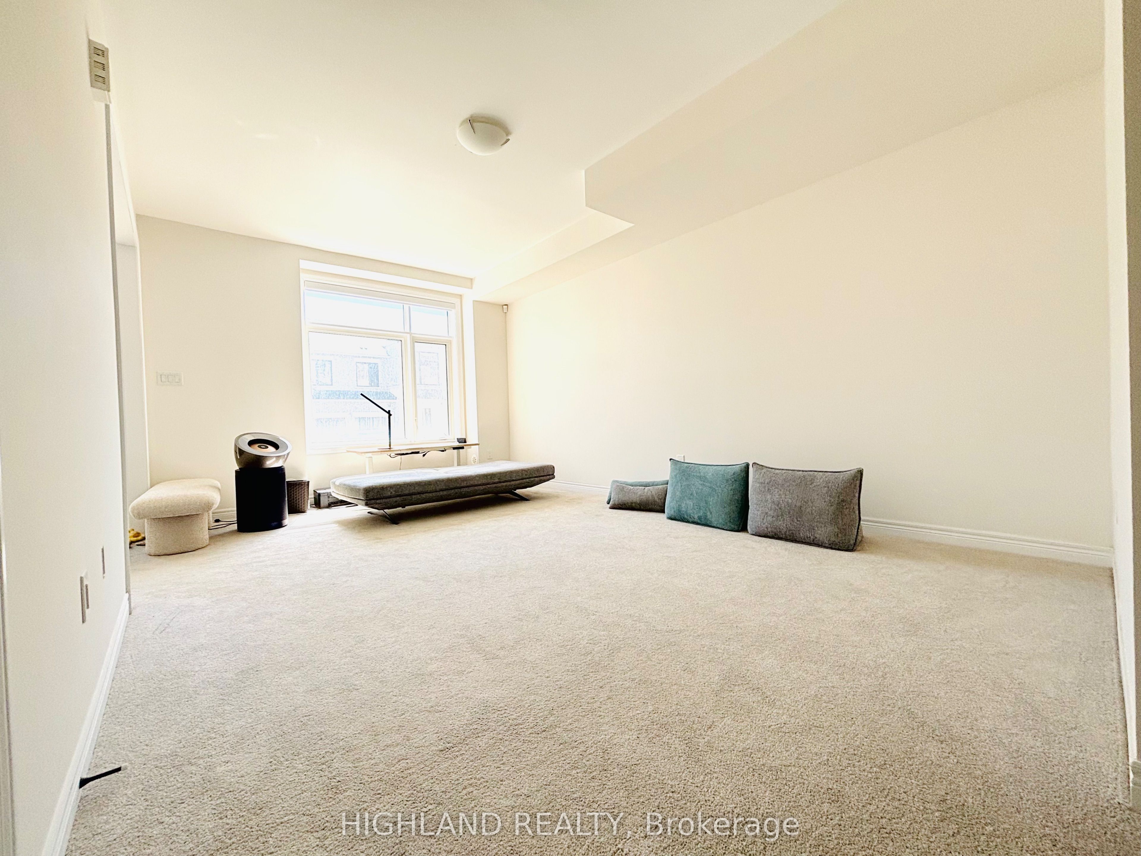 12 Robert Eaton Avenue Property Photo 3