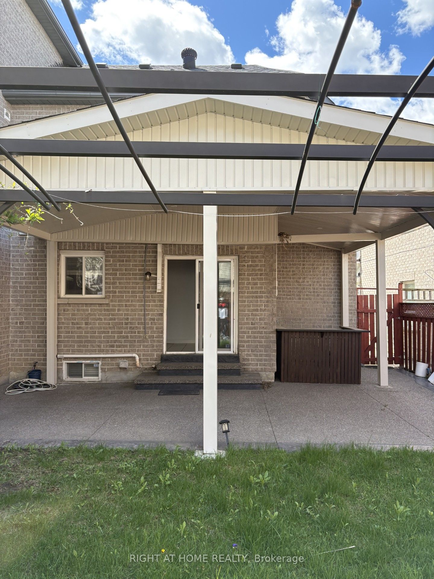 48 Grand Valley Boulevard Property Photo 13
