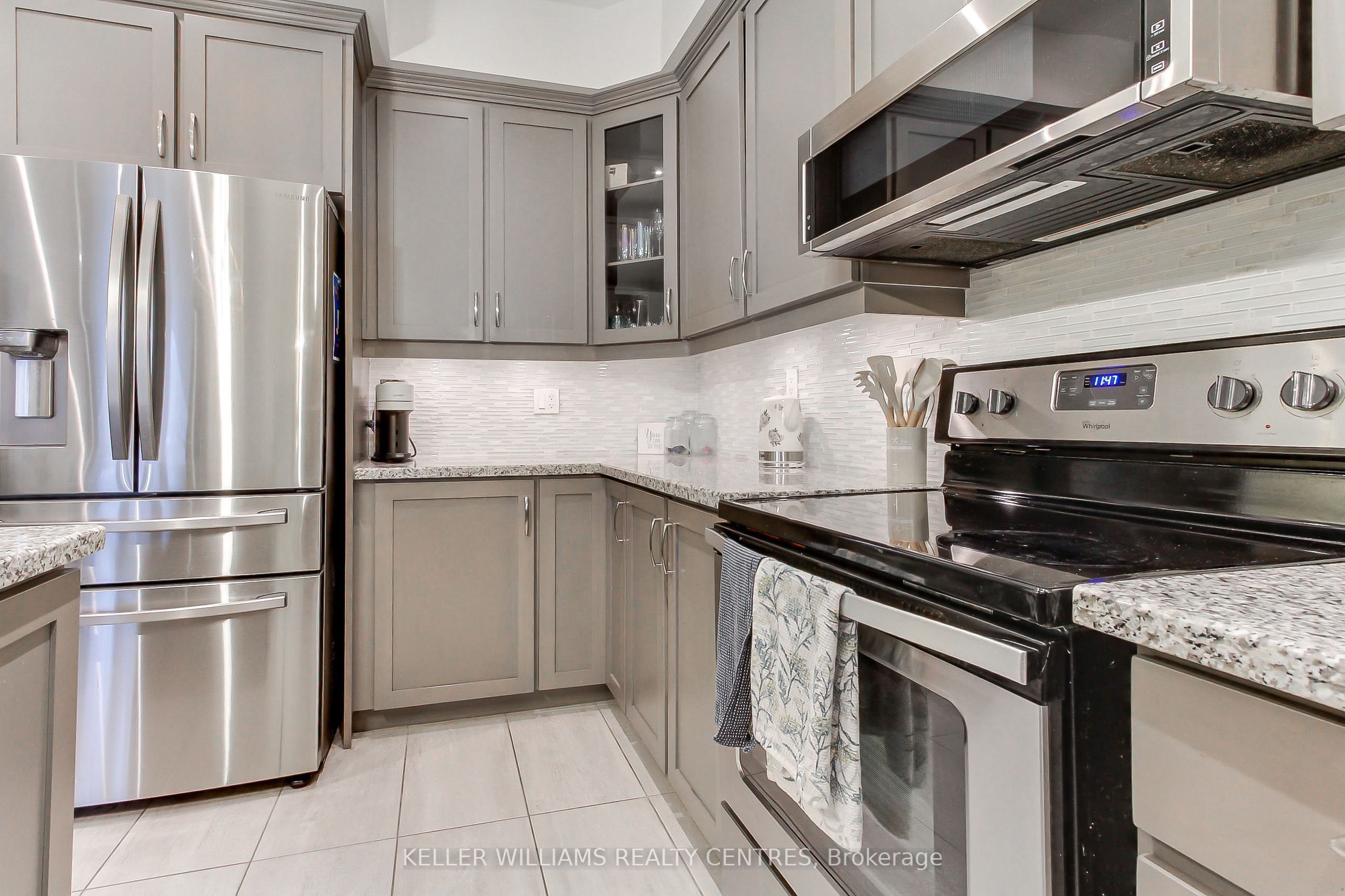 13 Vita Stephanie Court Property Photo 6