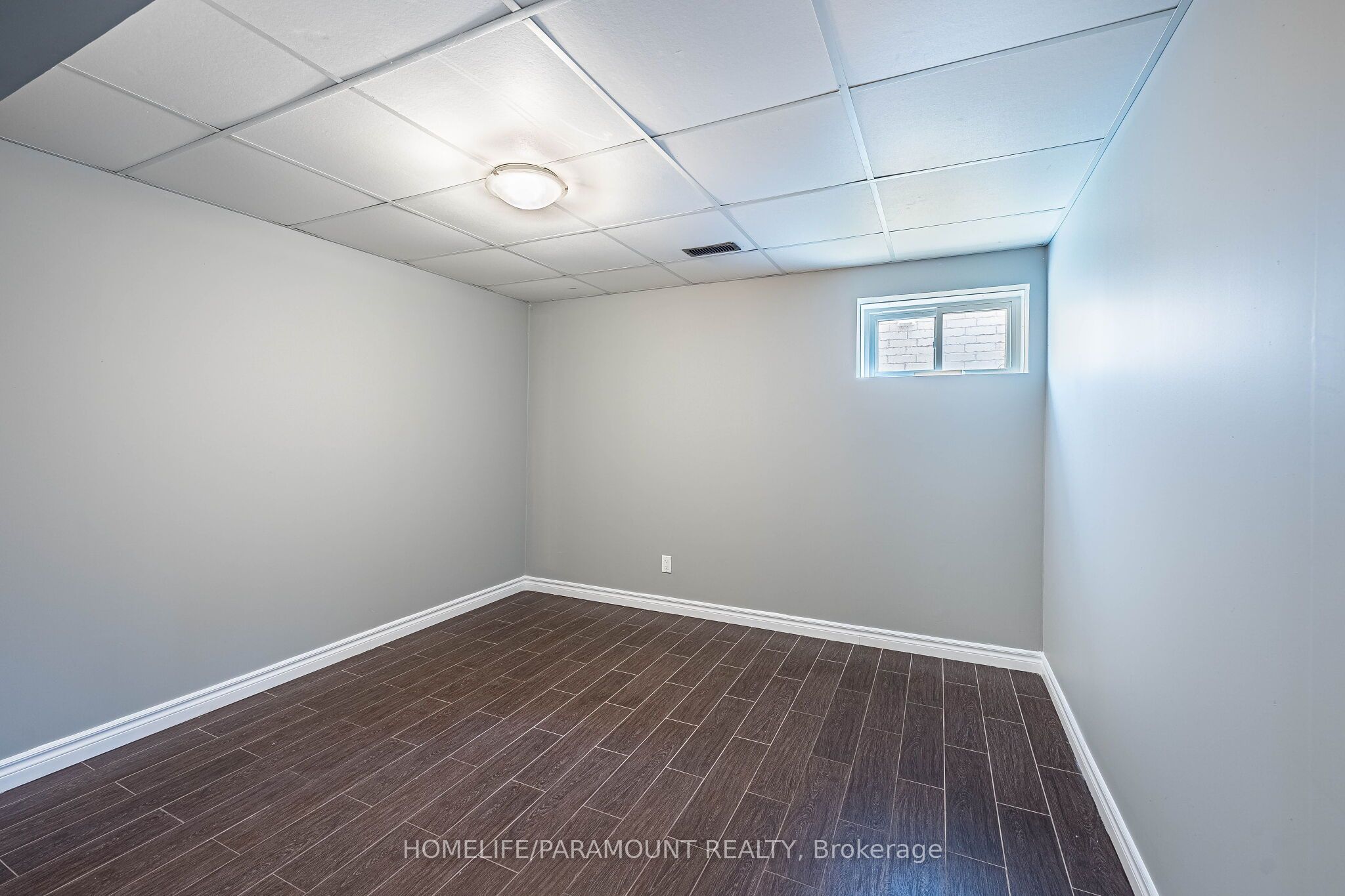 121 Highmark Drive Property Photo 11