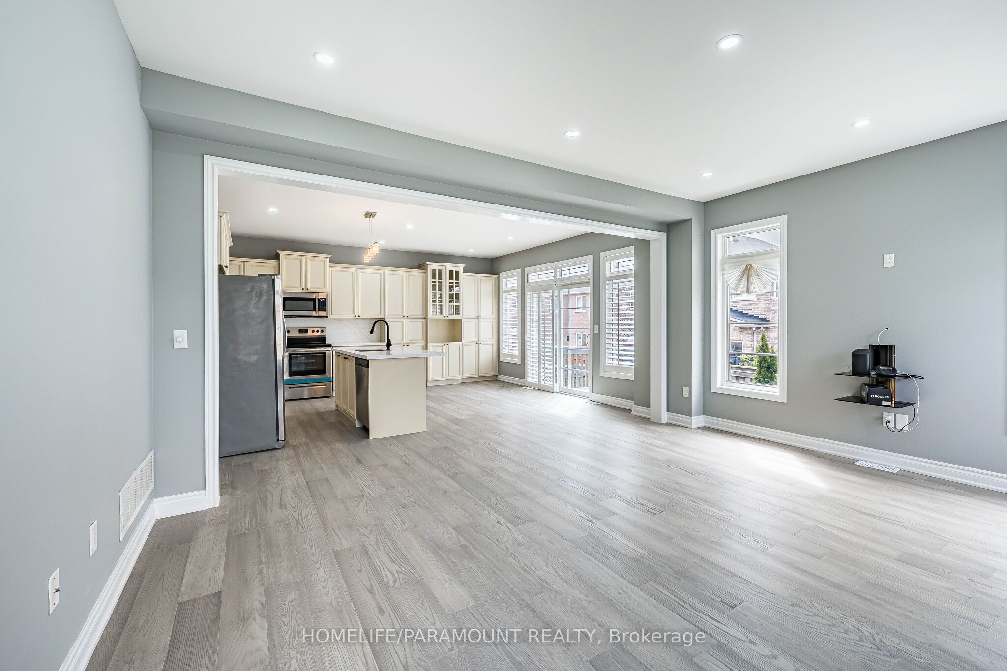 121 Highmark Drive Property Photo 36