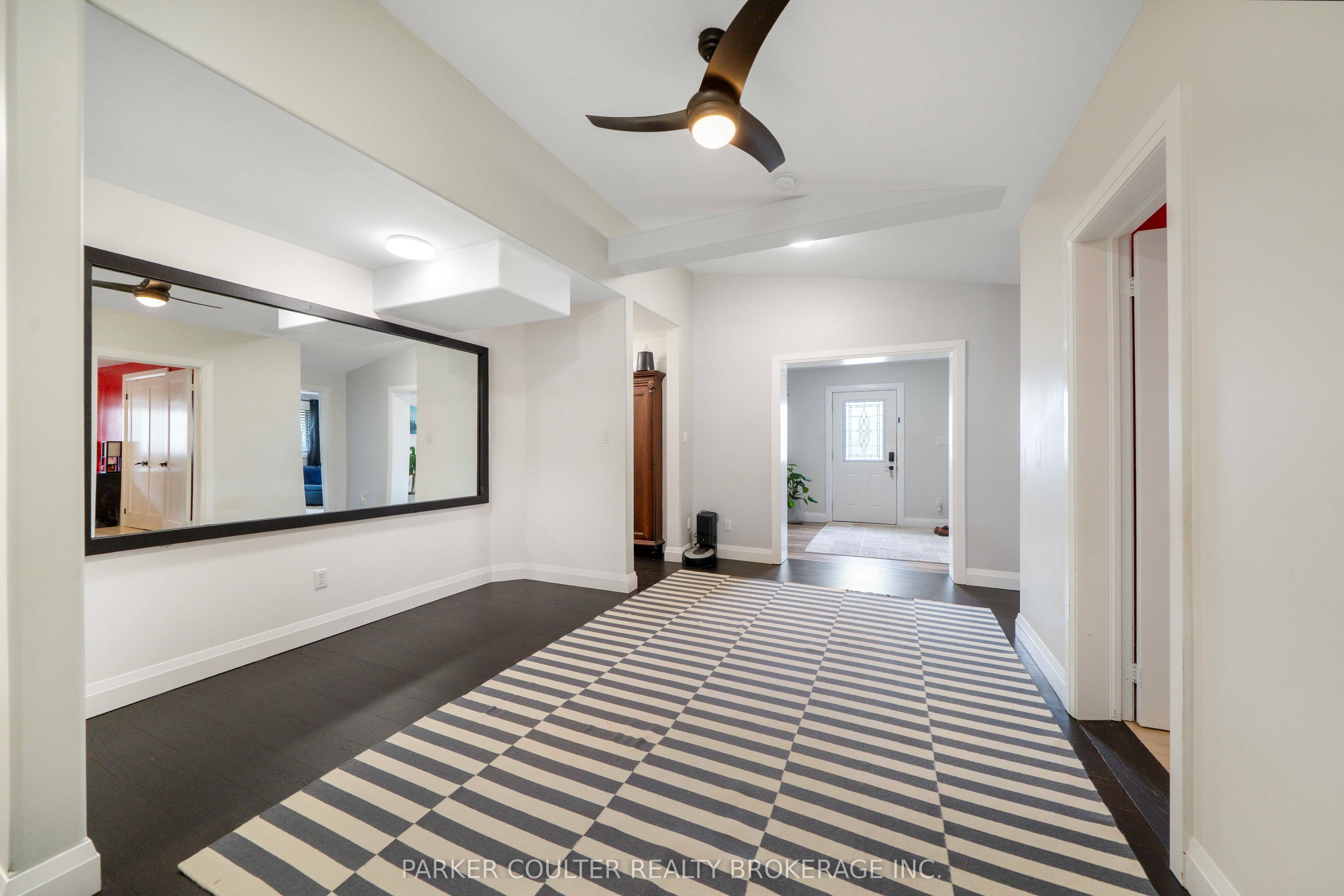 2510 25 Side Road Property Photo 8