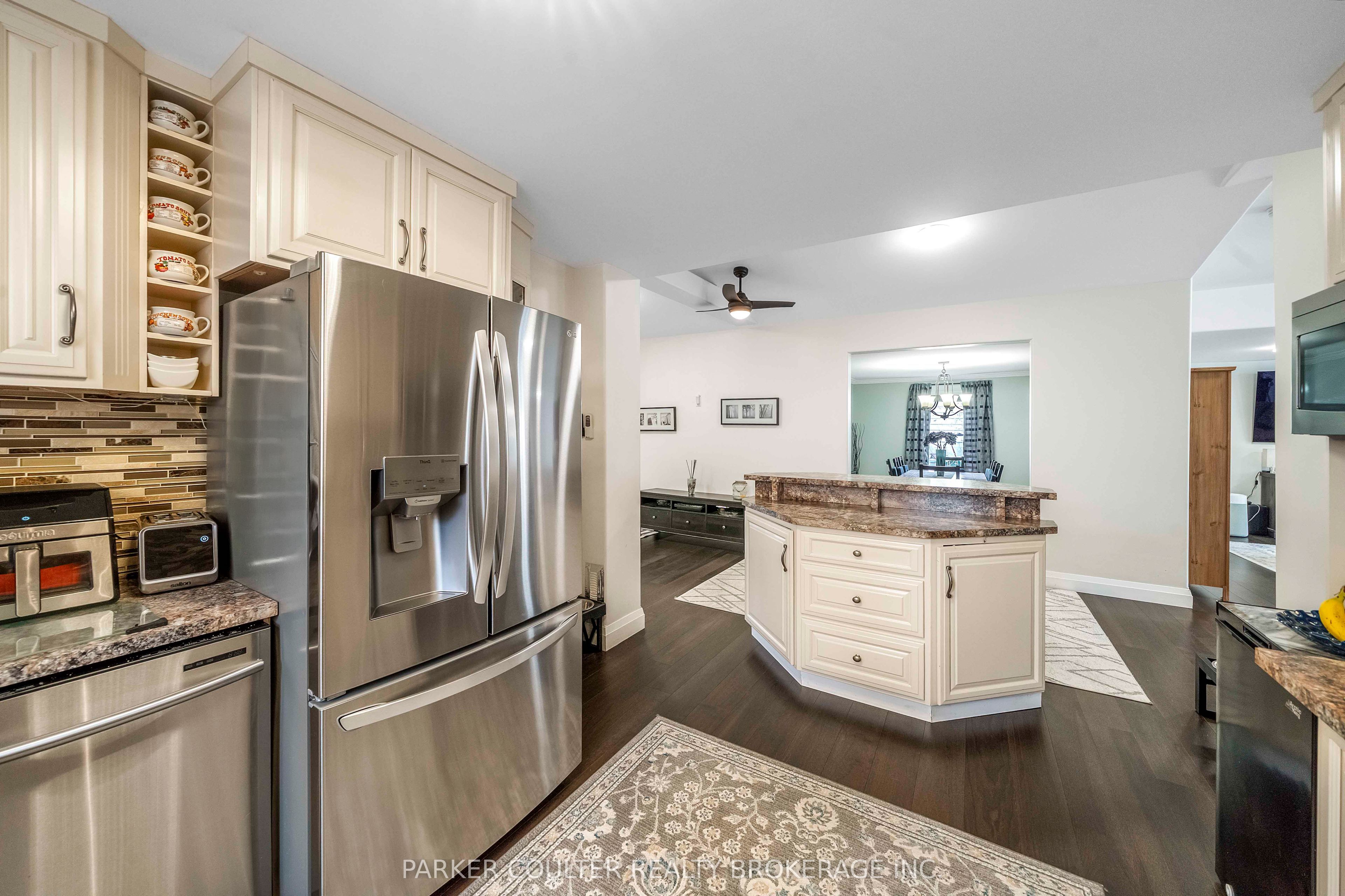 2510 25 Side Road Property Photo 14
