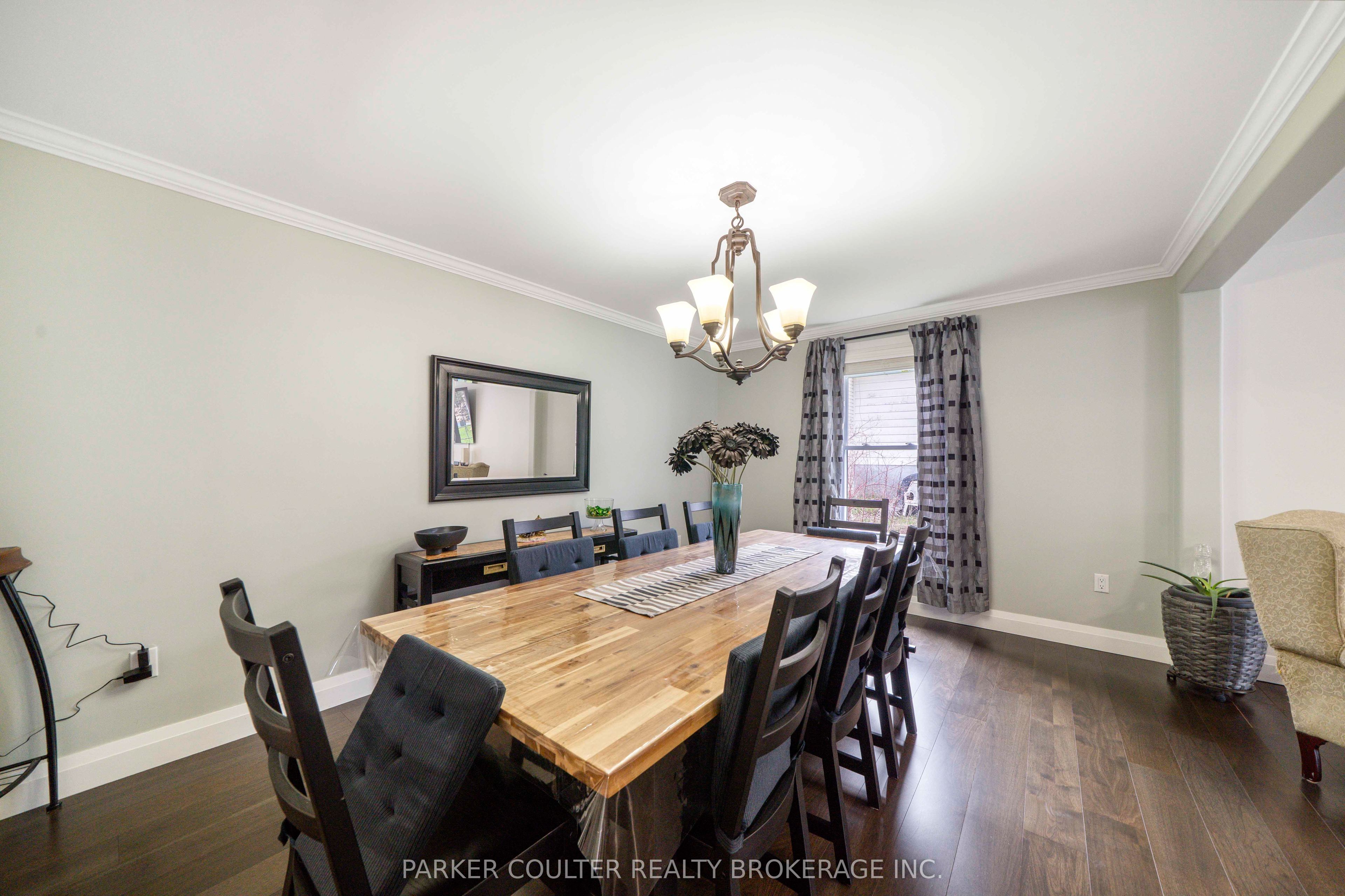 2510 25 Side Road Property Photo 18