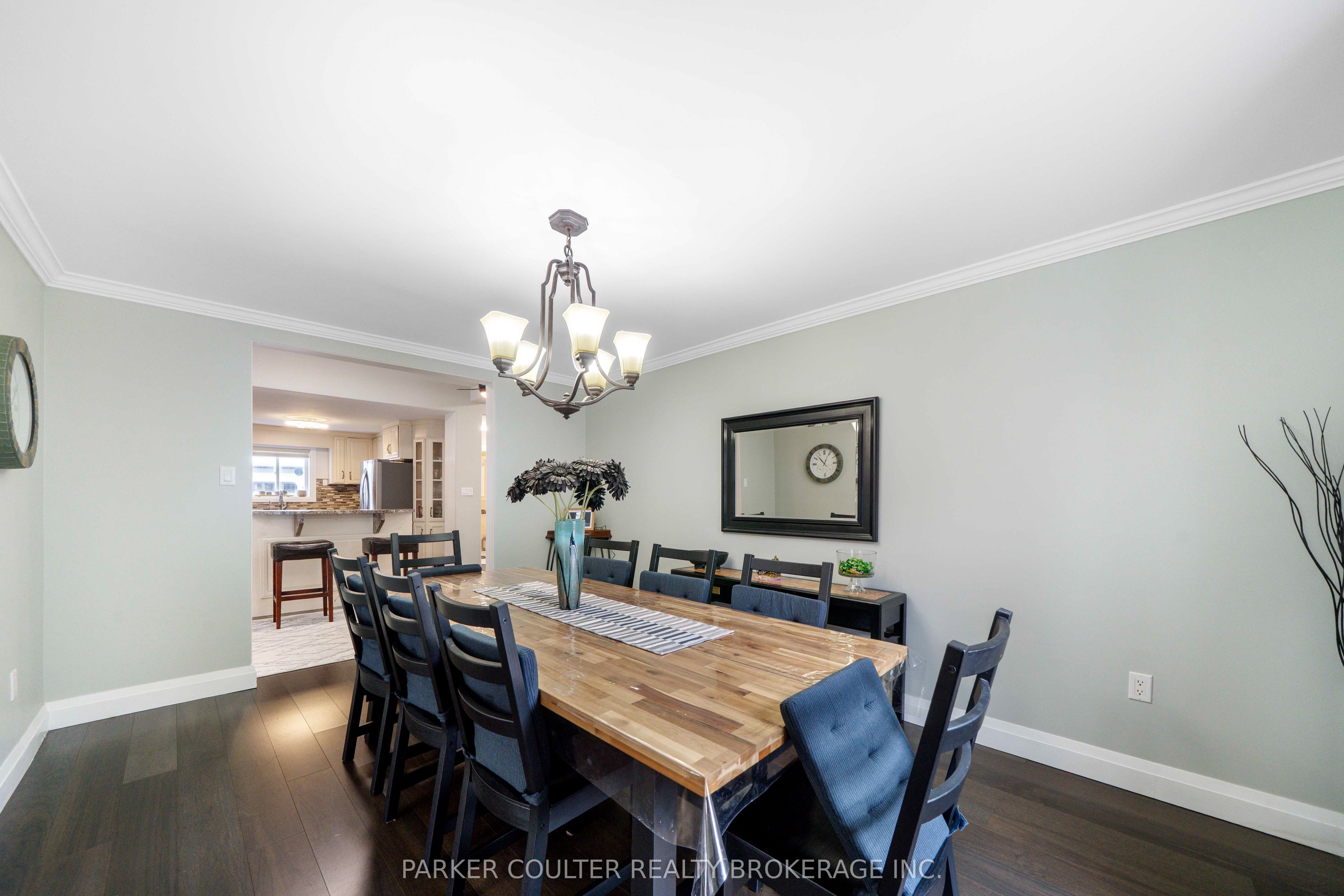 2510 25 Side Road Property Photo 19