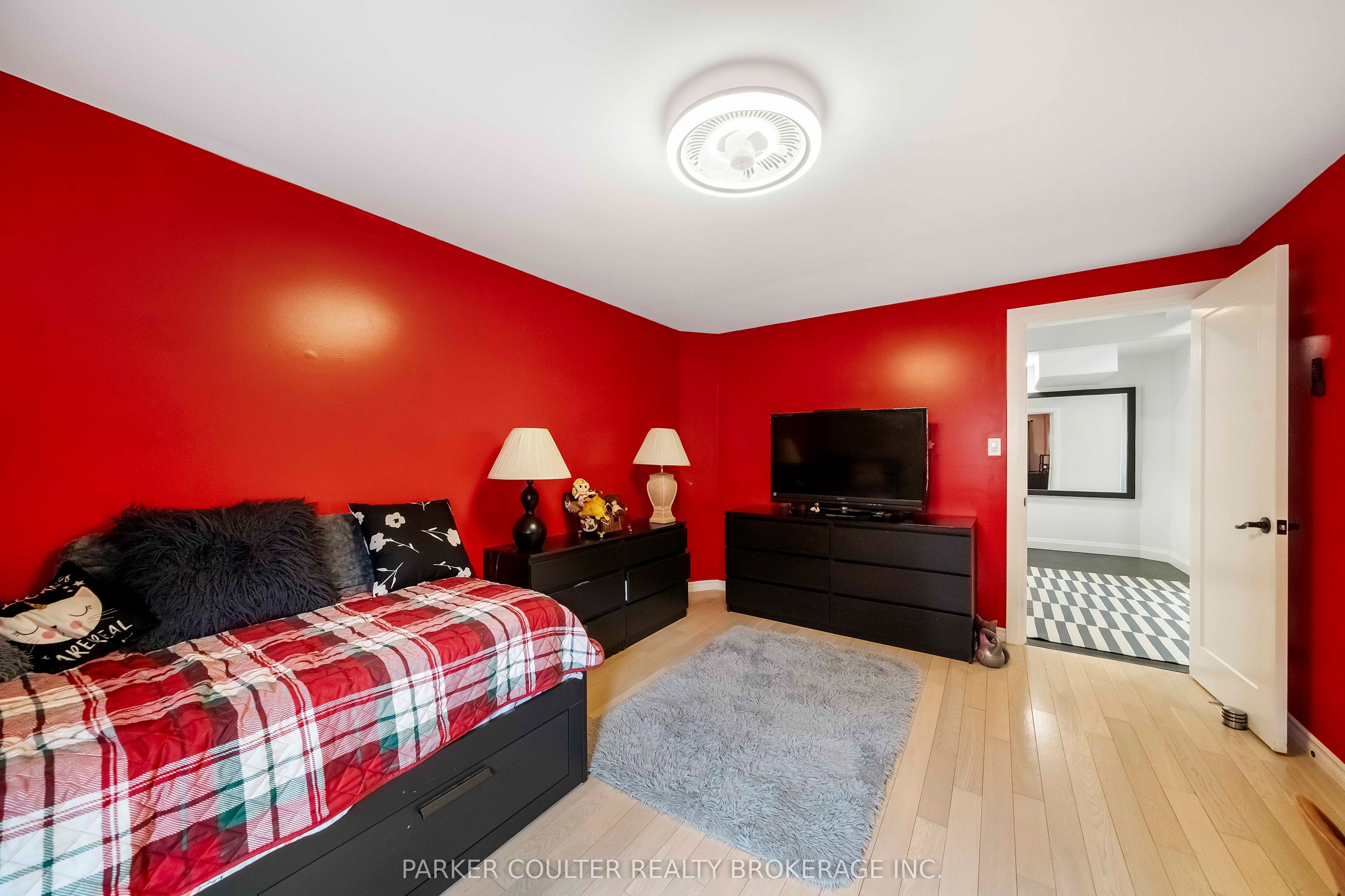2510 25 Side Road Property Photo 30