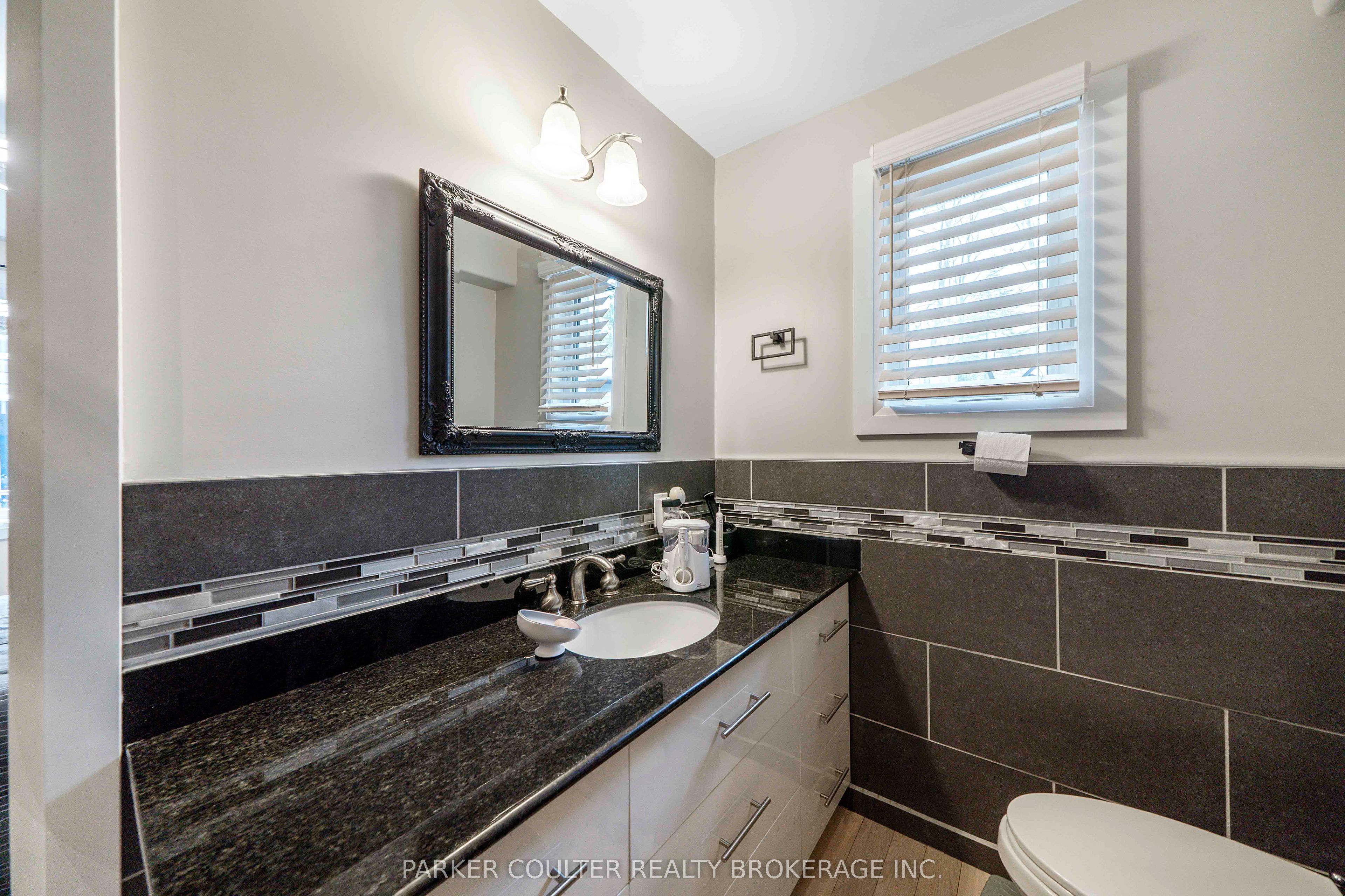 2510 25 Side Road Property Photo 38