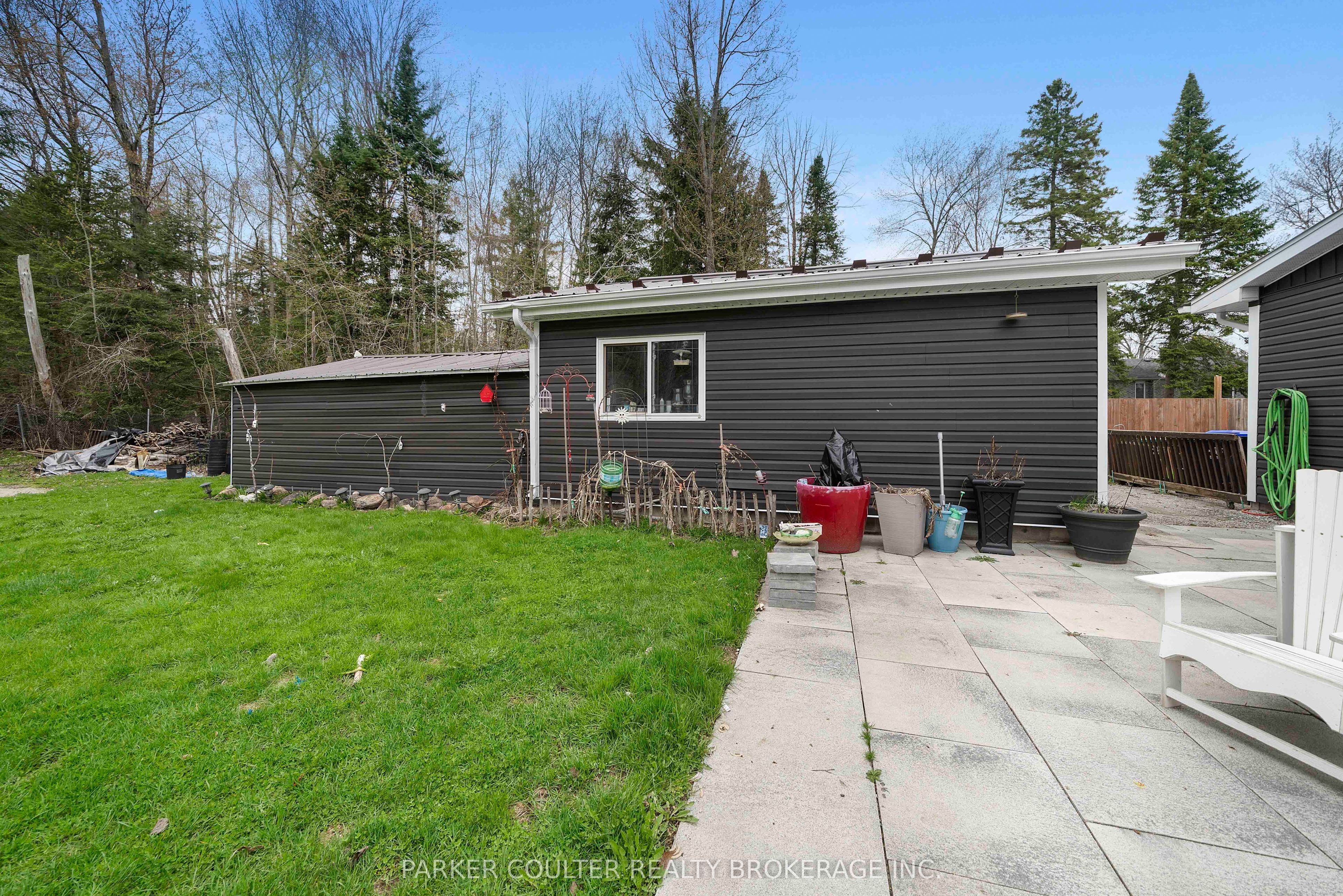 2510 25 Side Road Property Photo 44