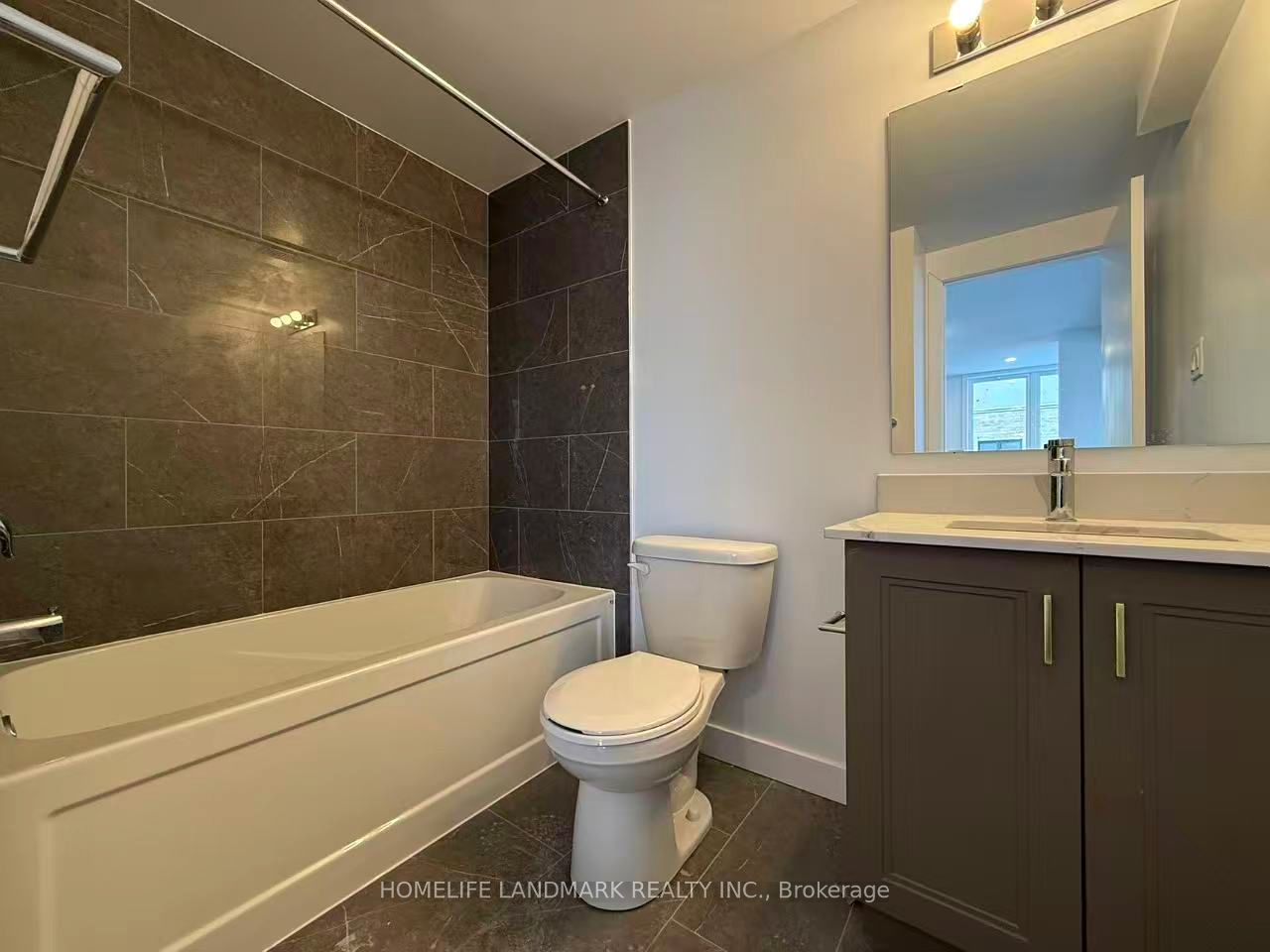 53 Jefferson Side Road Property Photo 11