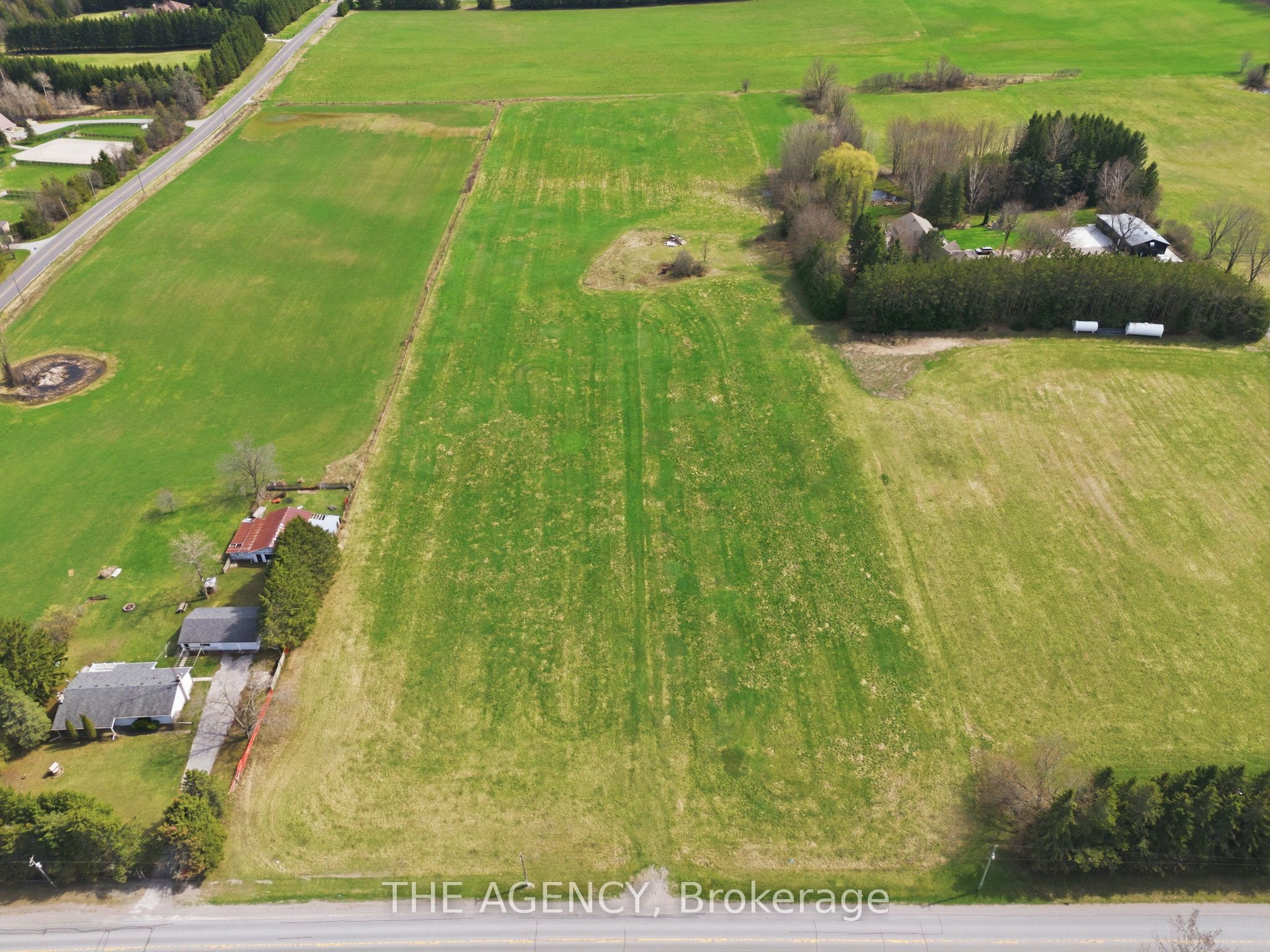 187 Davis Drive Property Photo 3