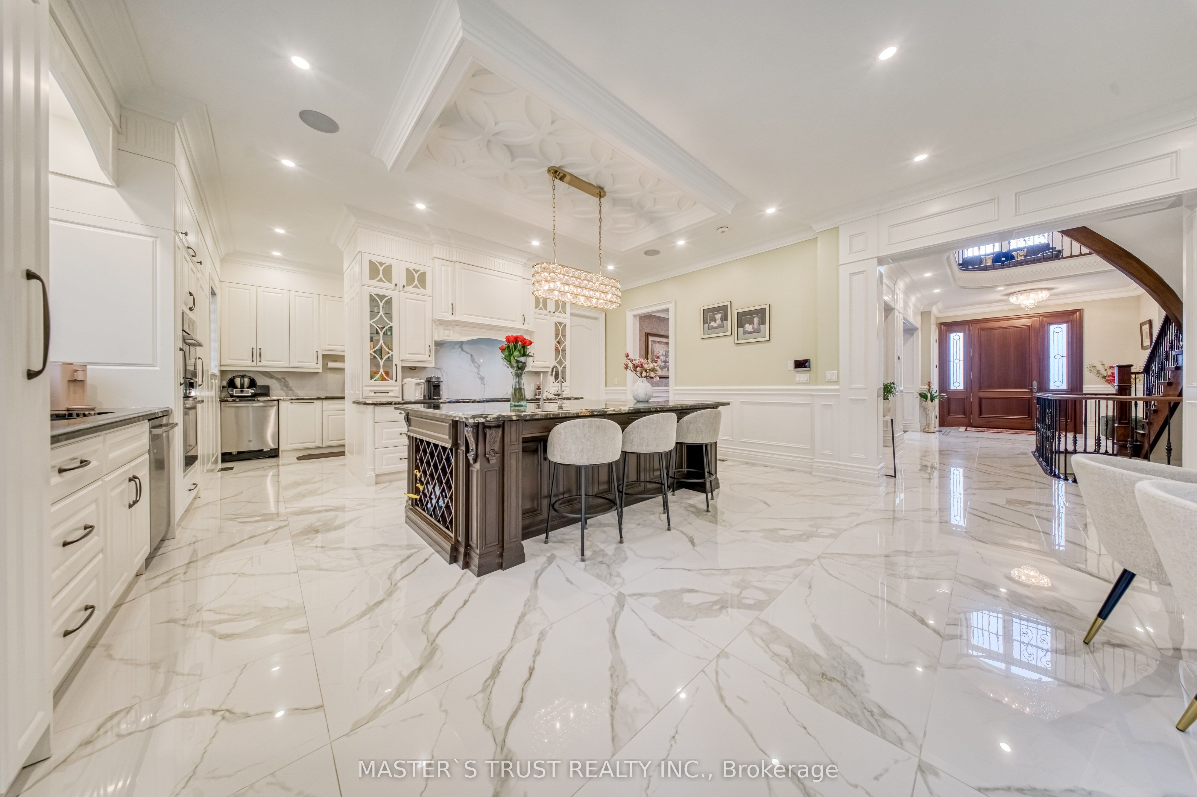 7 Trumpour Court Property Photo 7