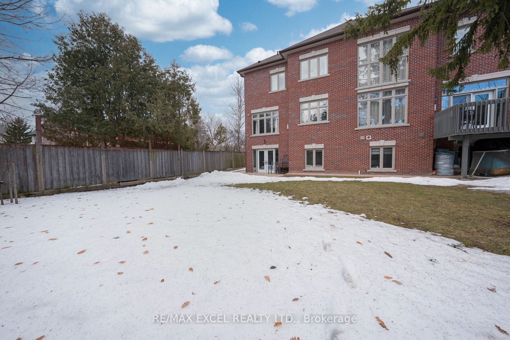19 Addison Street Property Photo 45