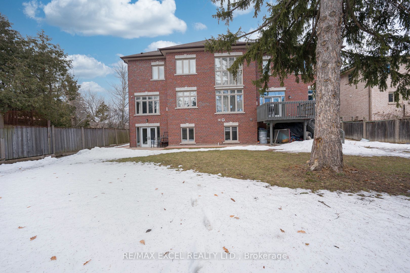 19 Addison Street Property Photo 46