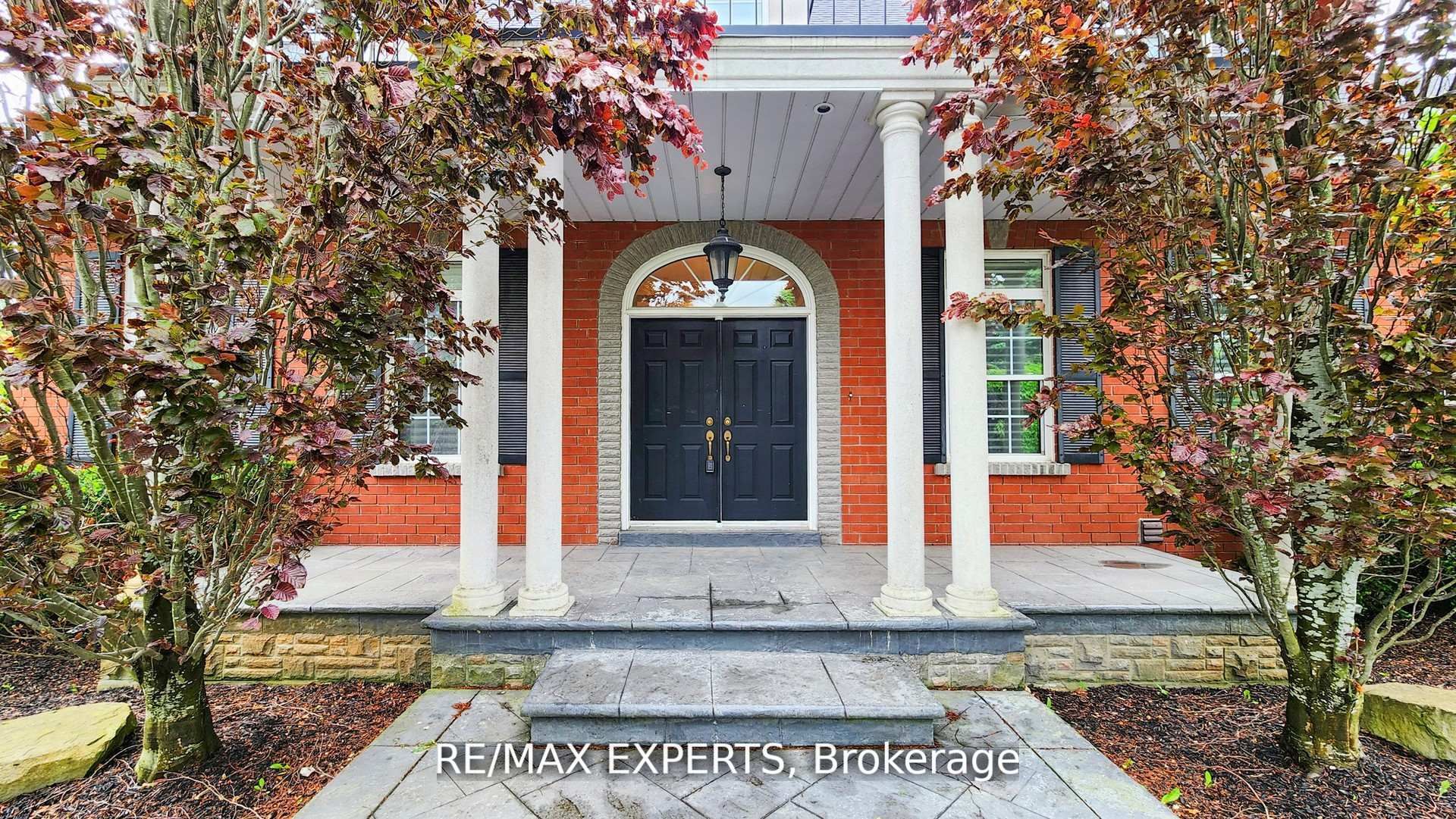 27 Theresa Circle Property Photo 5