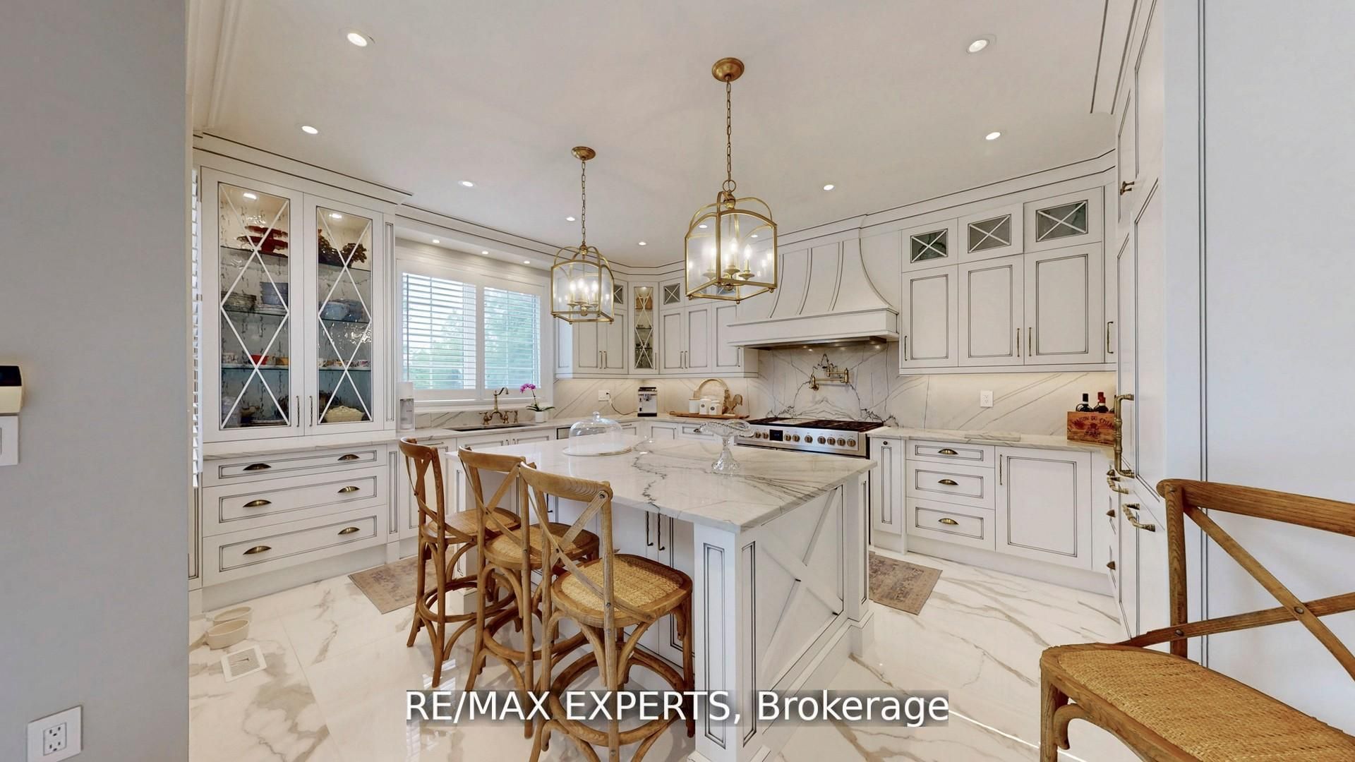 27 Theresa Circle Property Photo 15