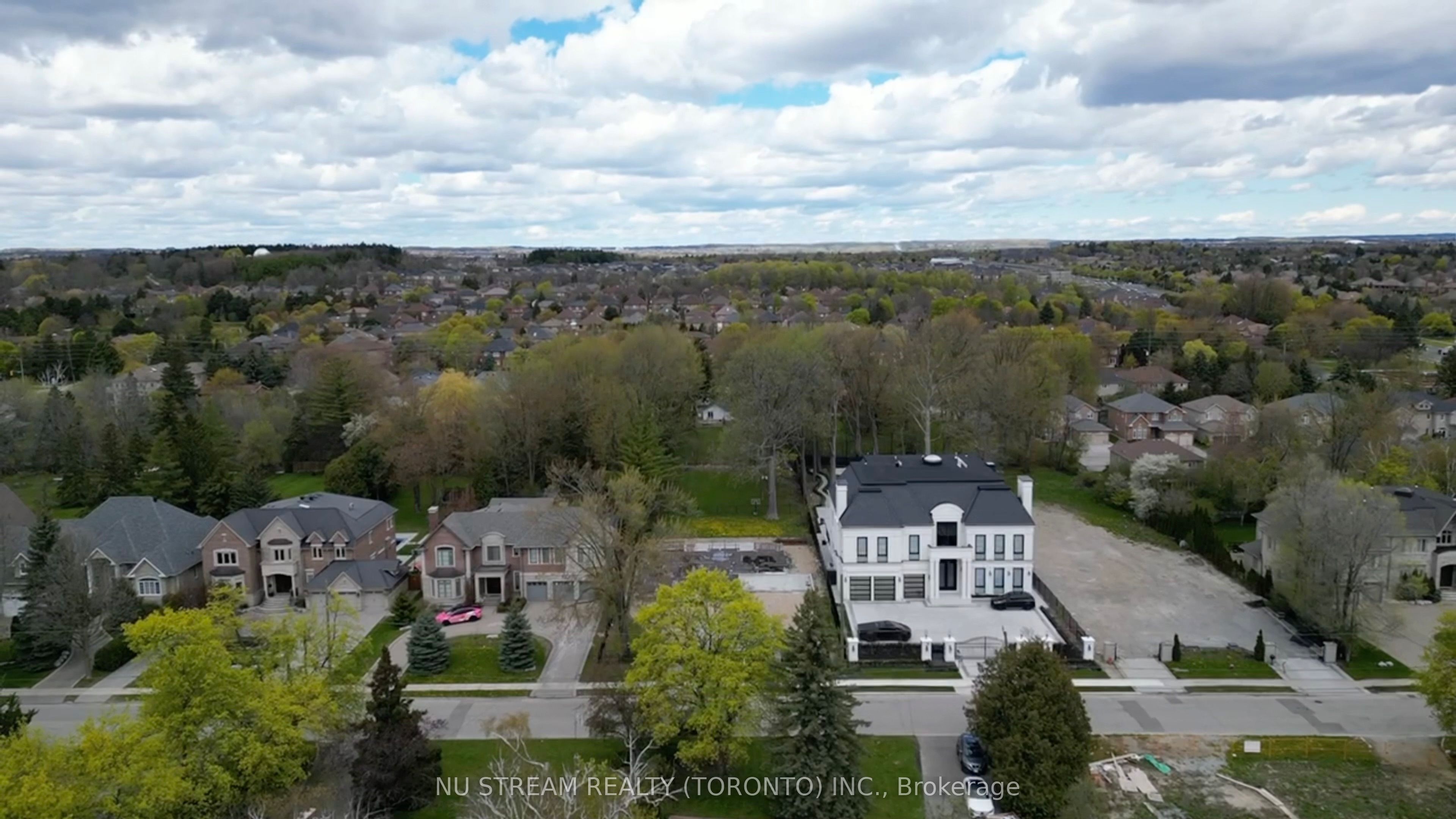 212 Duncan Road Property Photo 2