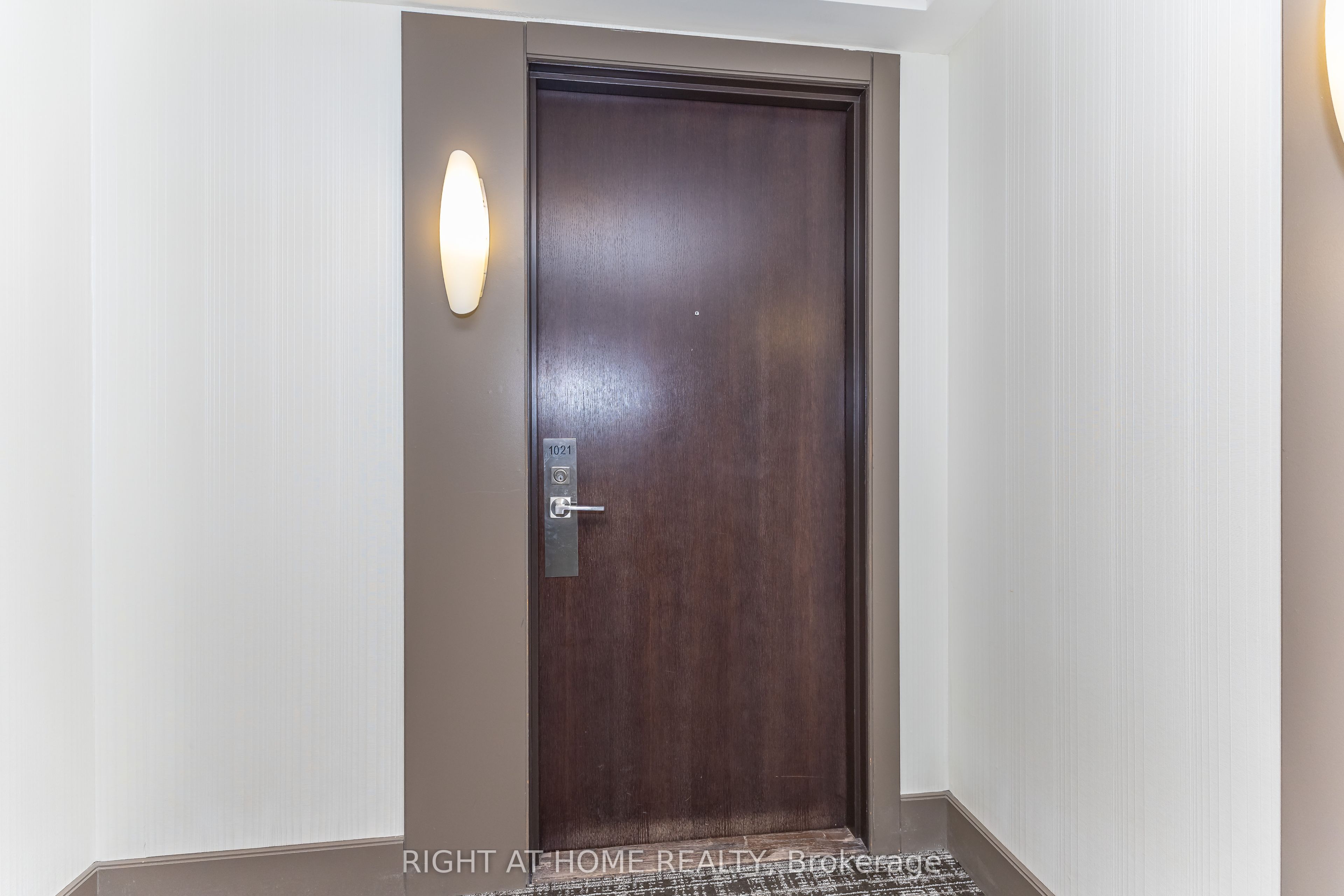 370 Highway 7 E 1021 Property Photo 10