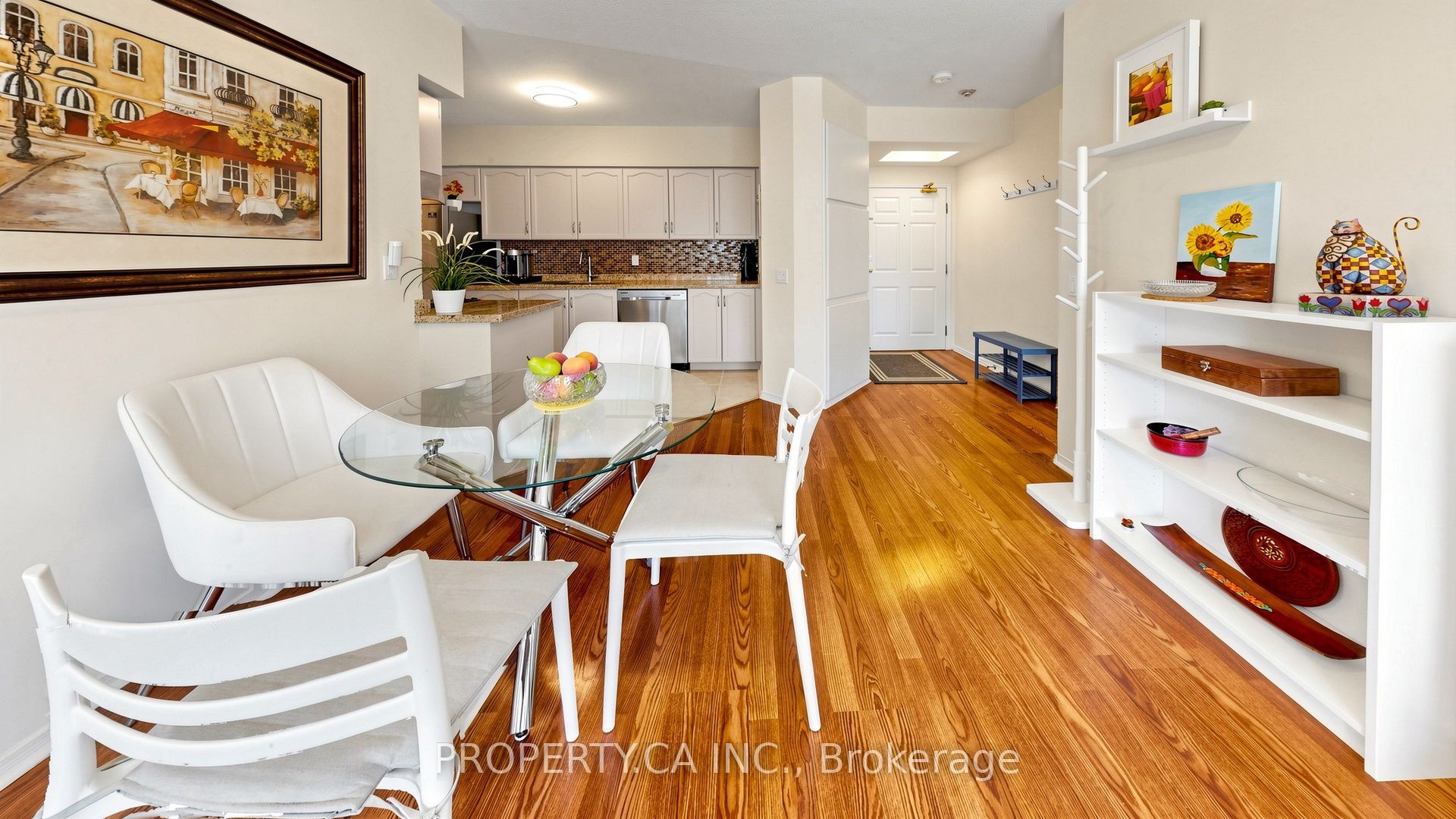 7398 Yonge Street 107 Property Photo 10