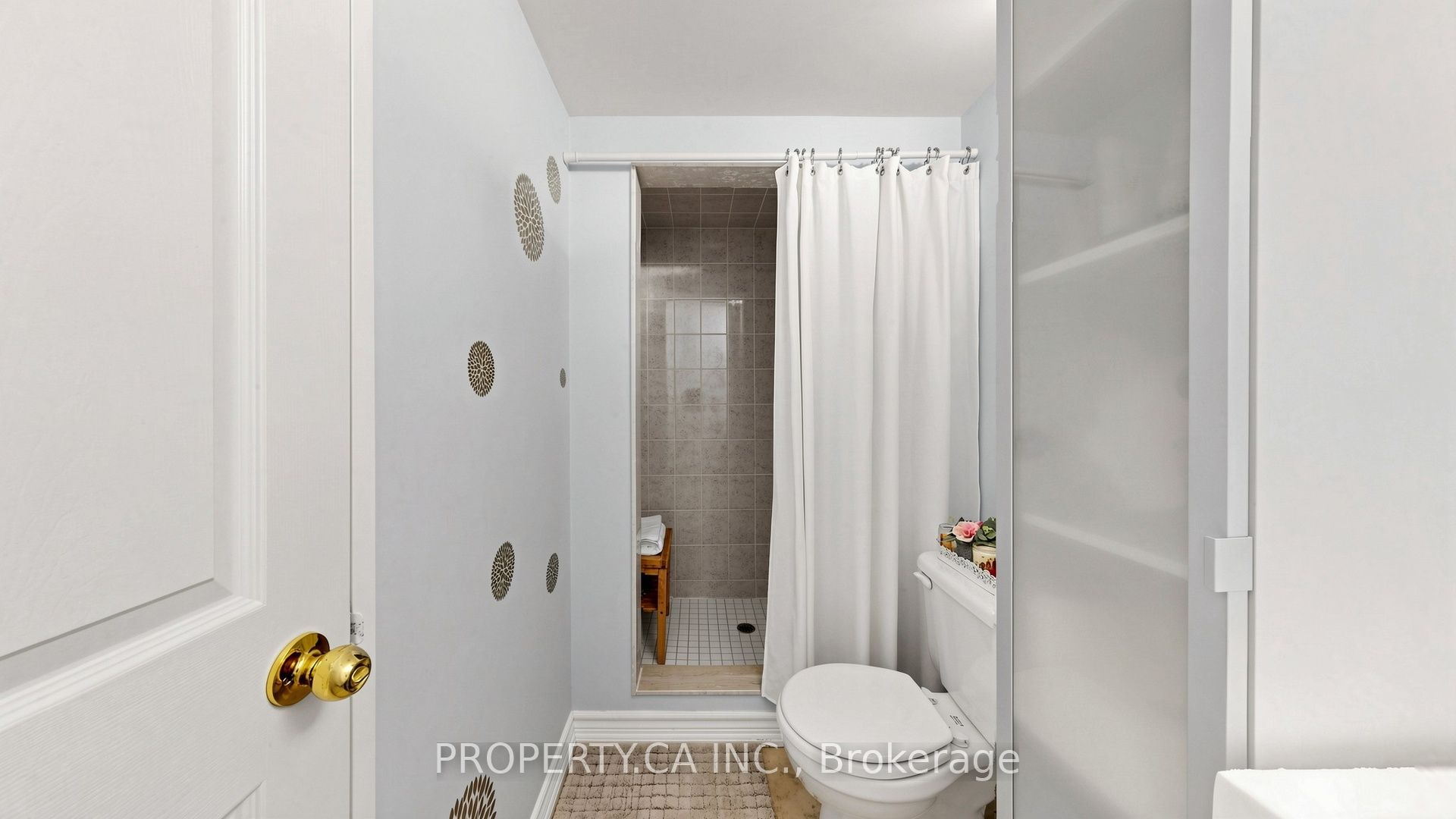 7398 Yonge Street 107 Property Photo 29