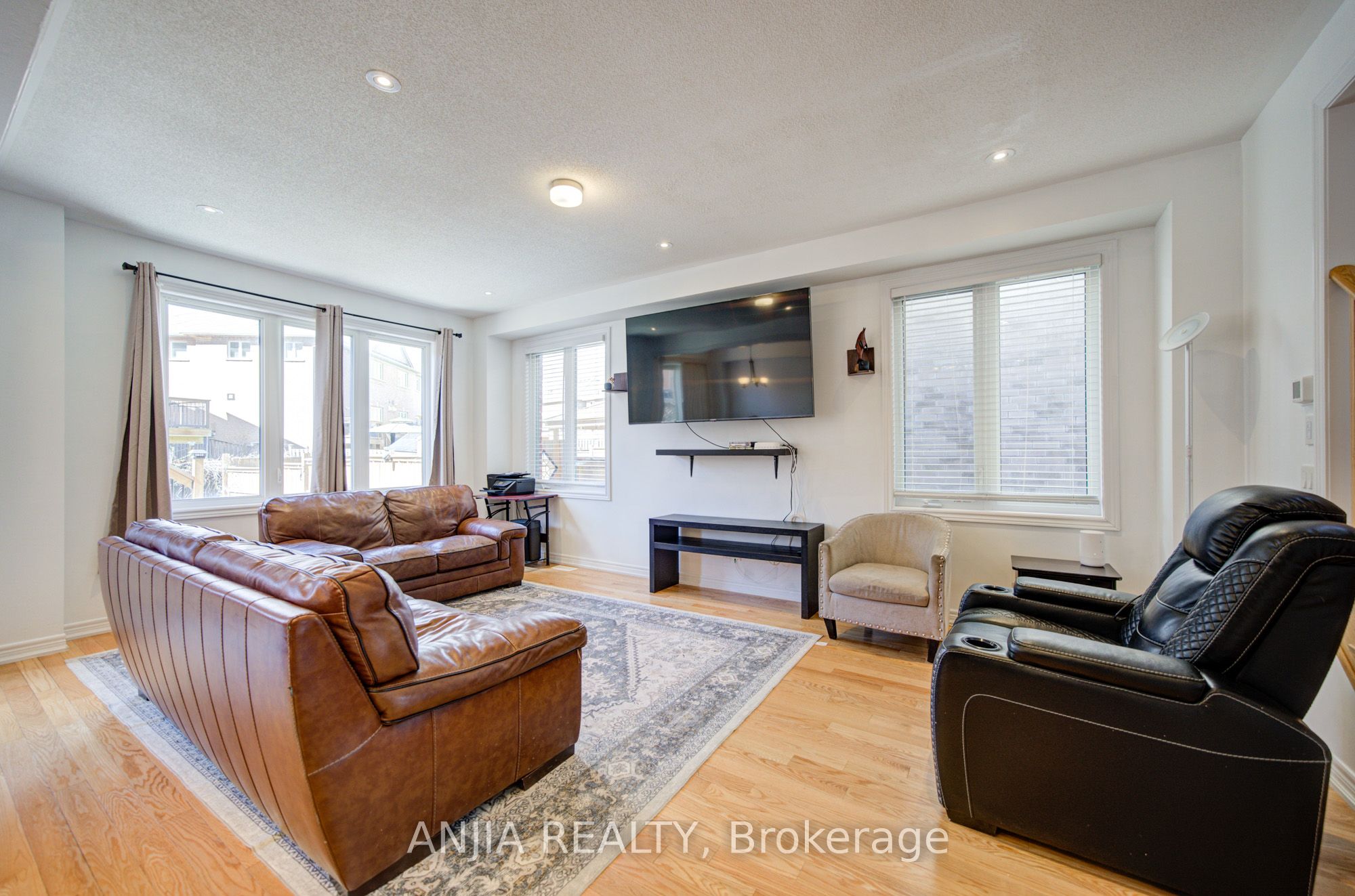 377 Busato Drive Property Photo 10