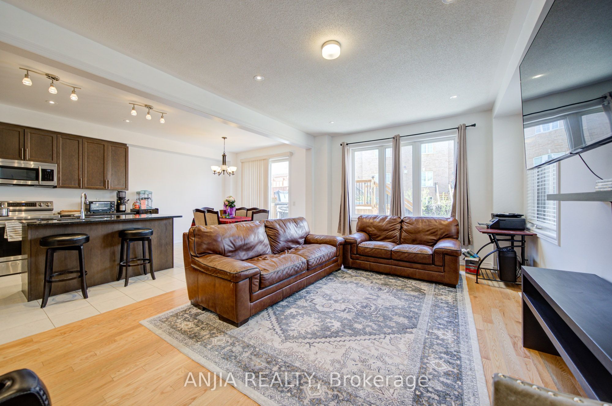 377 Busato Drive Property Photo 12
