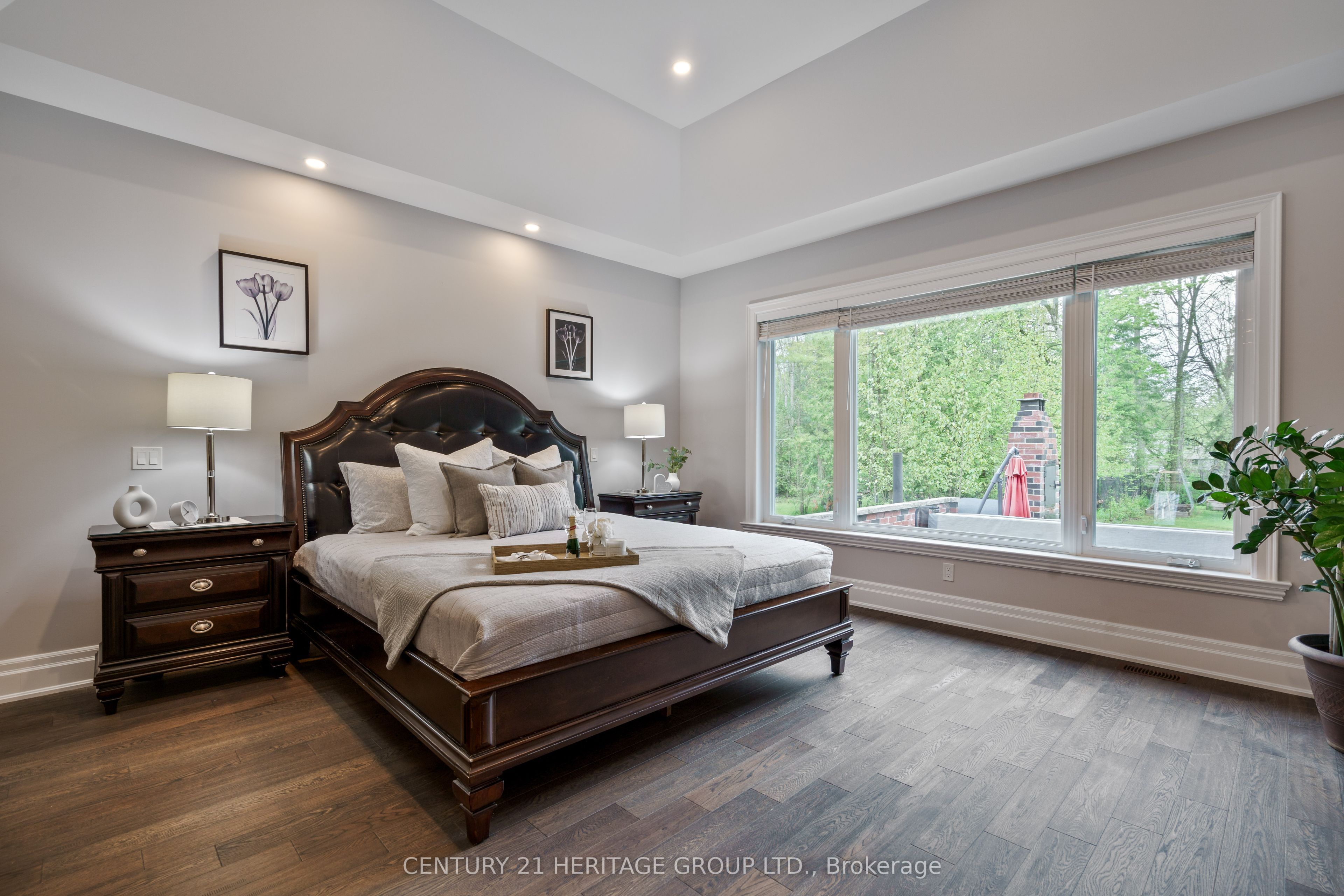 1894 Simcoe Boulevard Property Photo 8