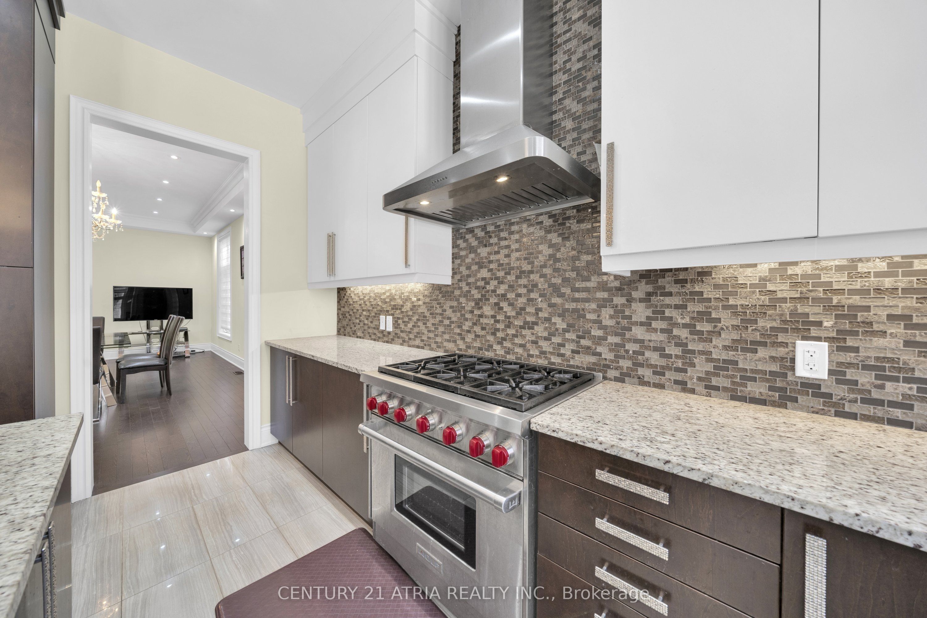 20 Baldry Avenue Property Photo 4