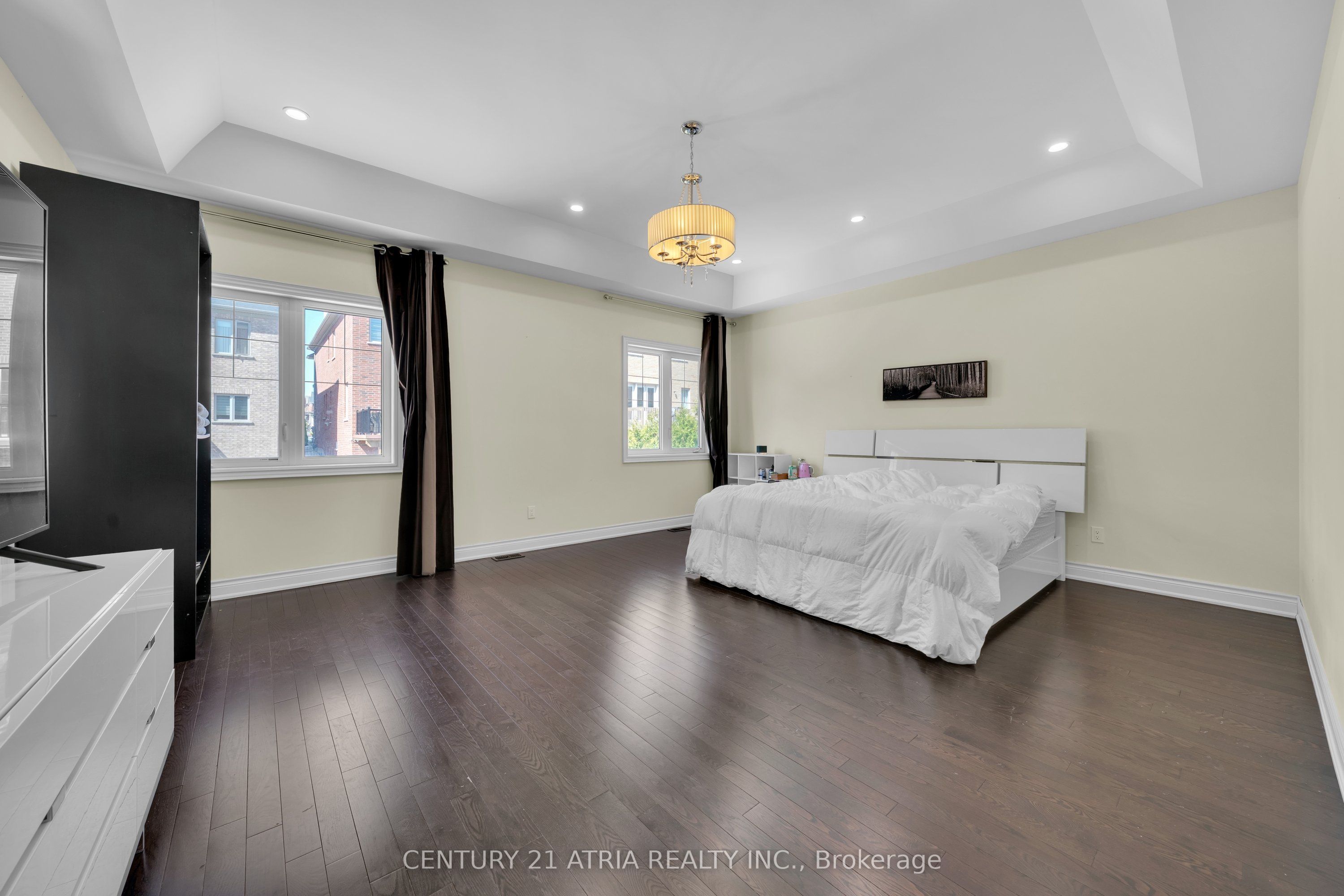 20 Baldry Avenue Property Photo 12