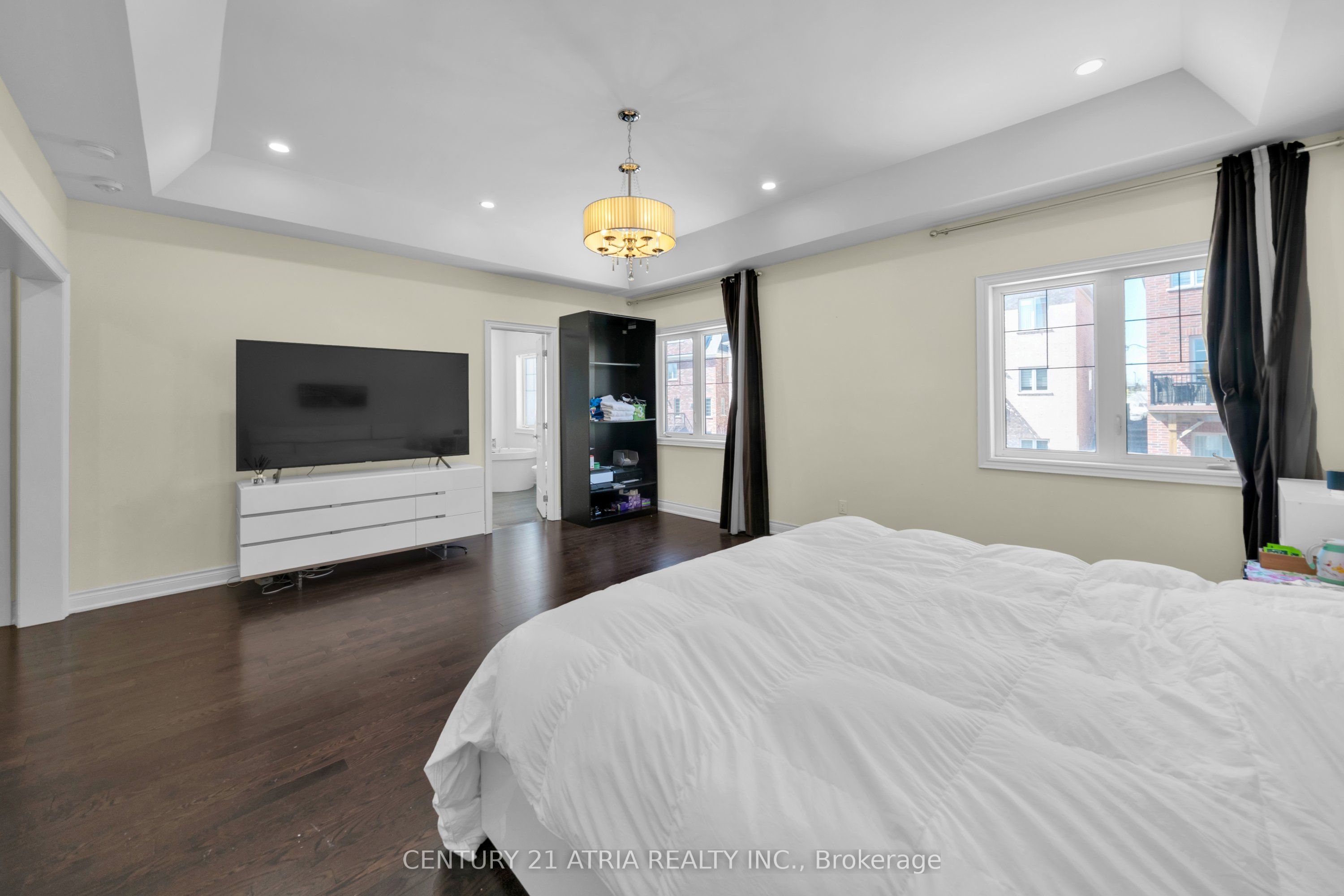 20 Baldry Avenue Property Photo 13