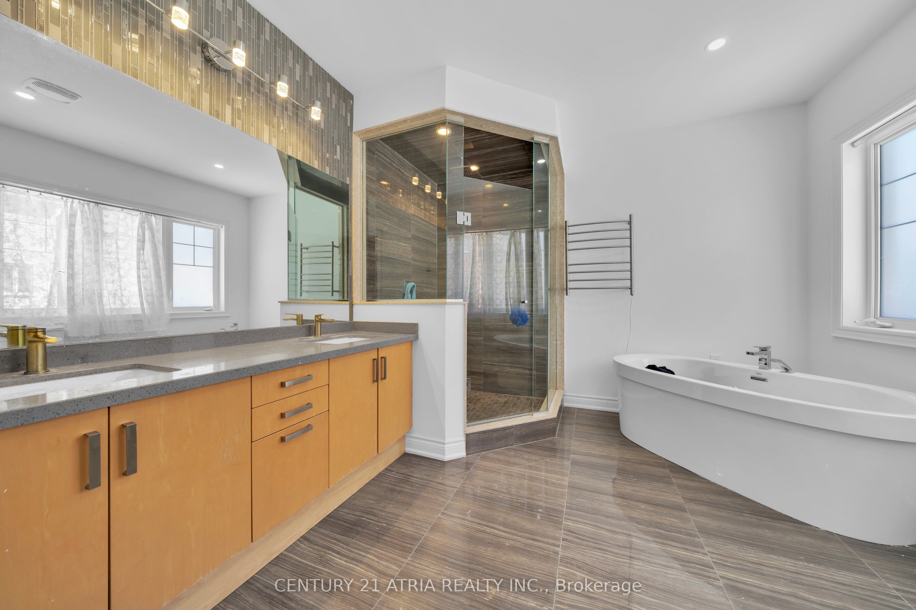 20 Baldry Avenue Property Photo 14