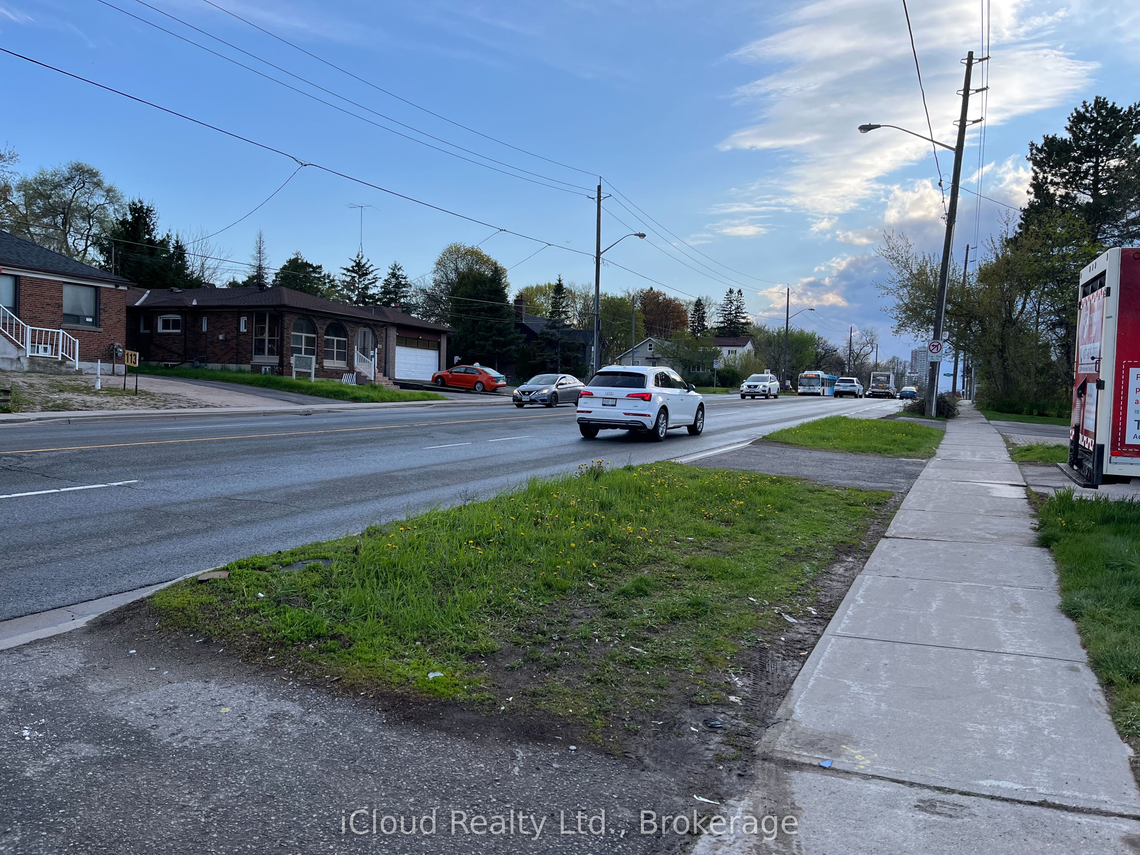 104 E Steeles Avenue E A (lower Level) Property Photo 3