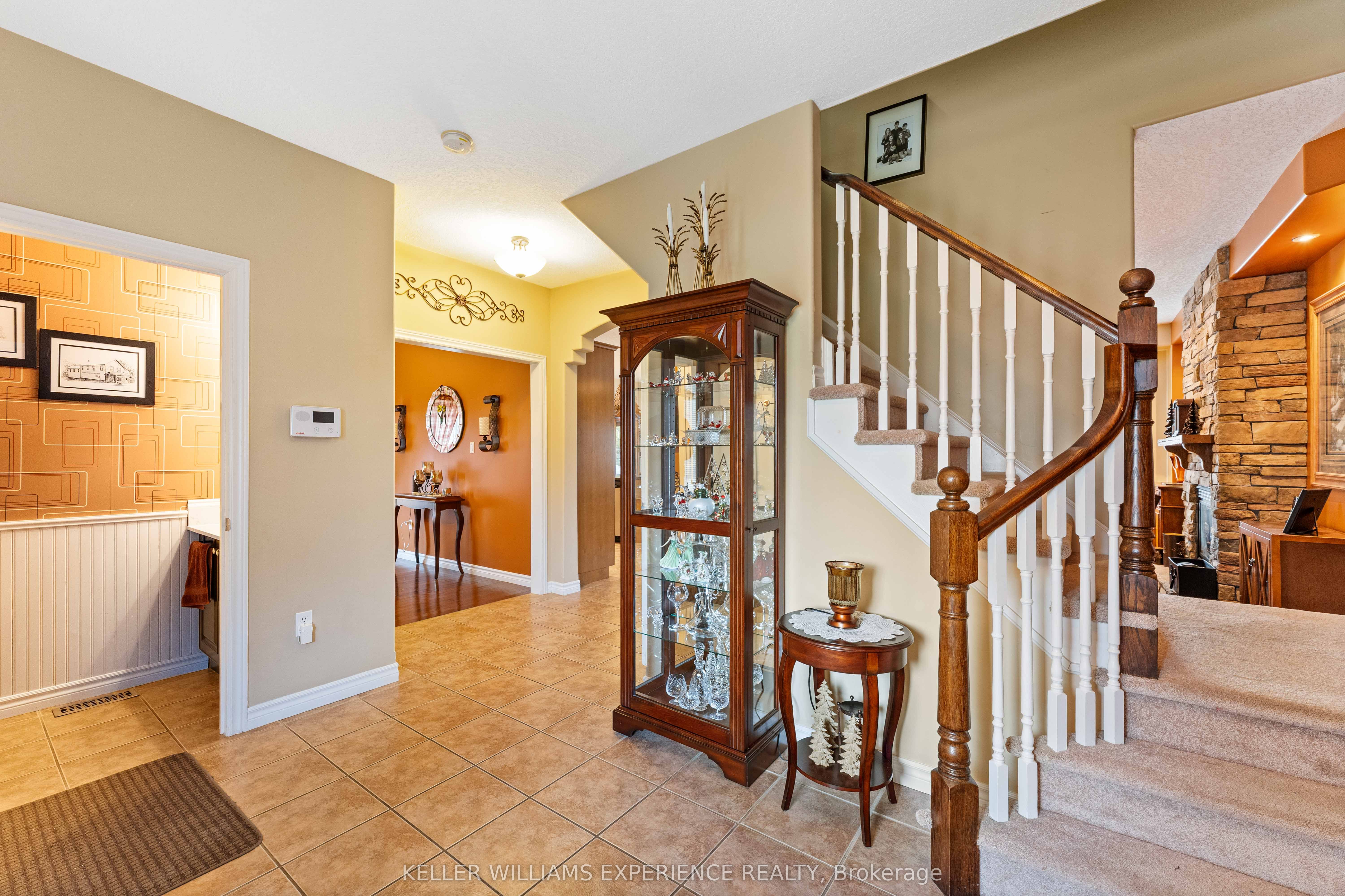 87 Armeda Clow Crescent Property Photo 6