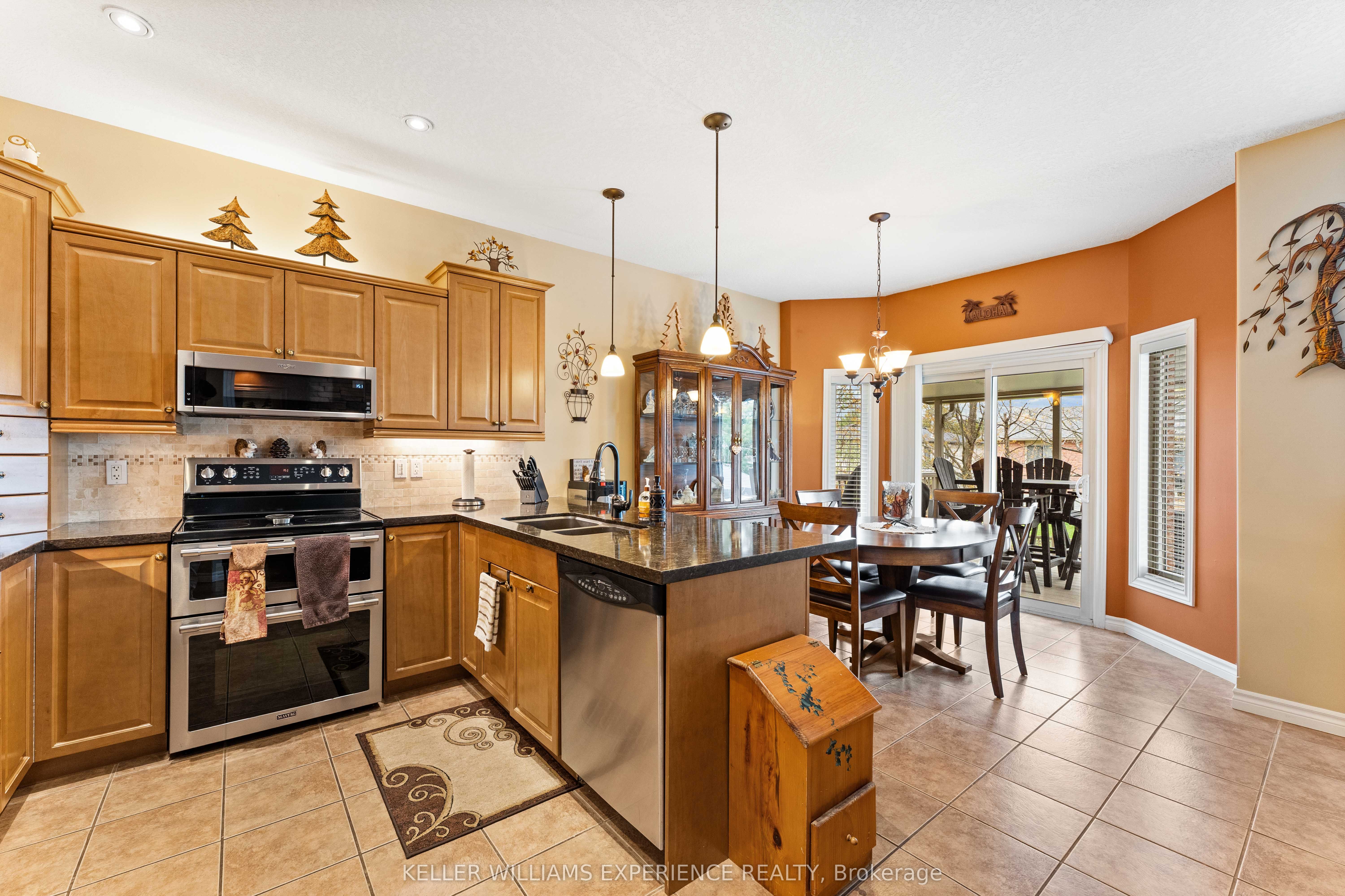 87 Armeda Clow Crescent Property Photo 11