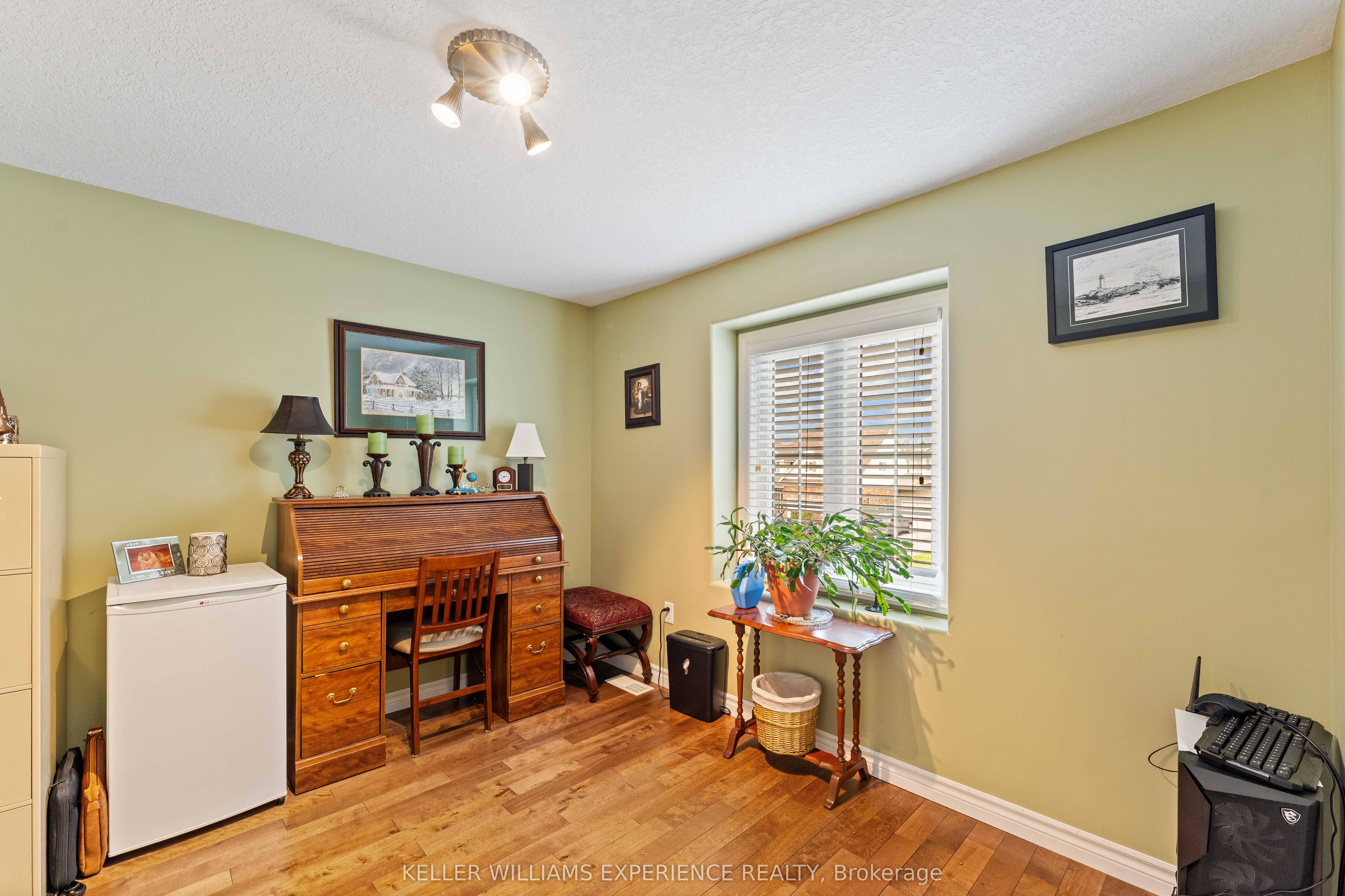 87 Armeda Clow Crescent Property Photo 13