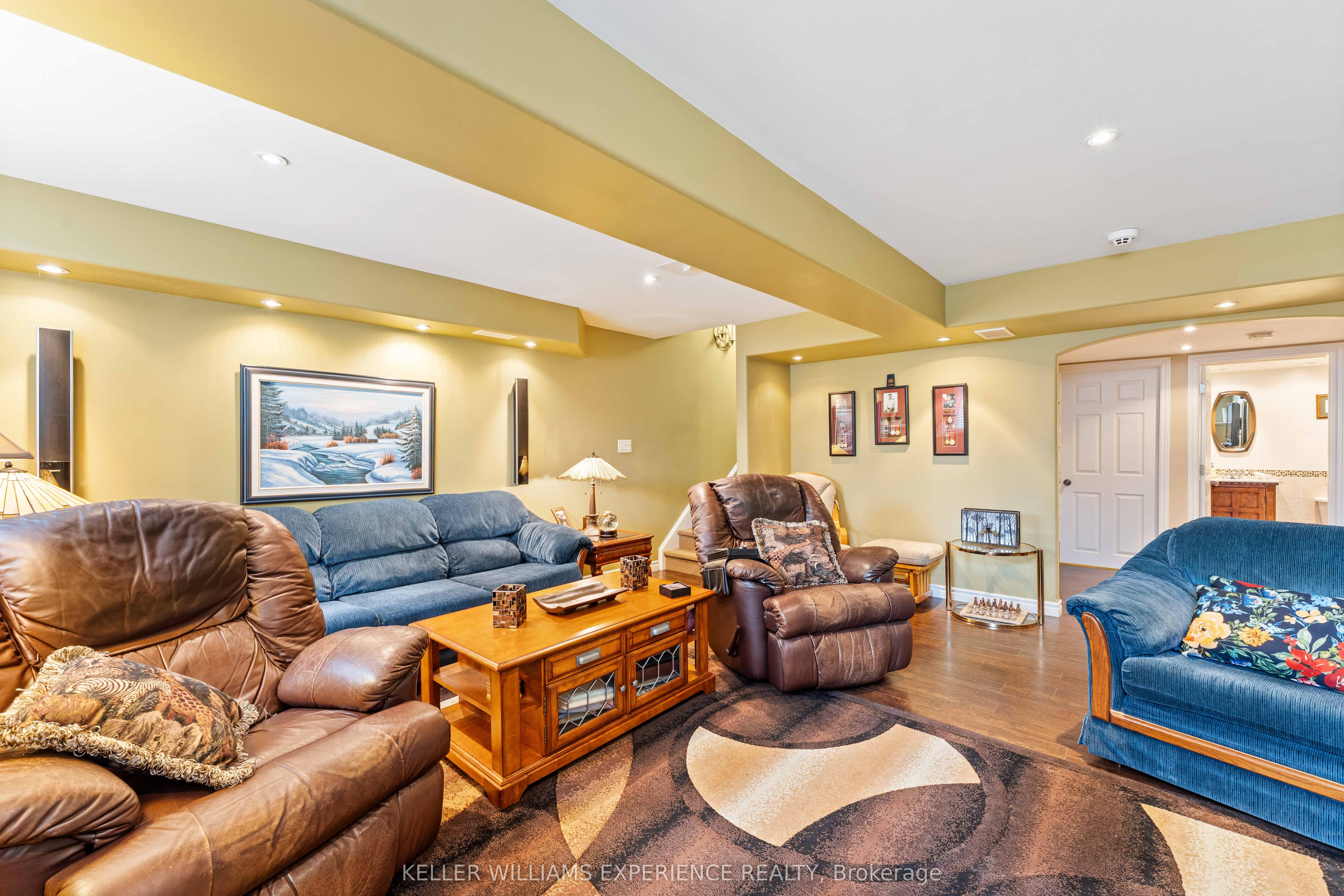 87 Armeda Clow Crescent Property Photo 24