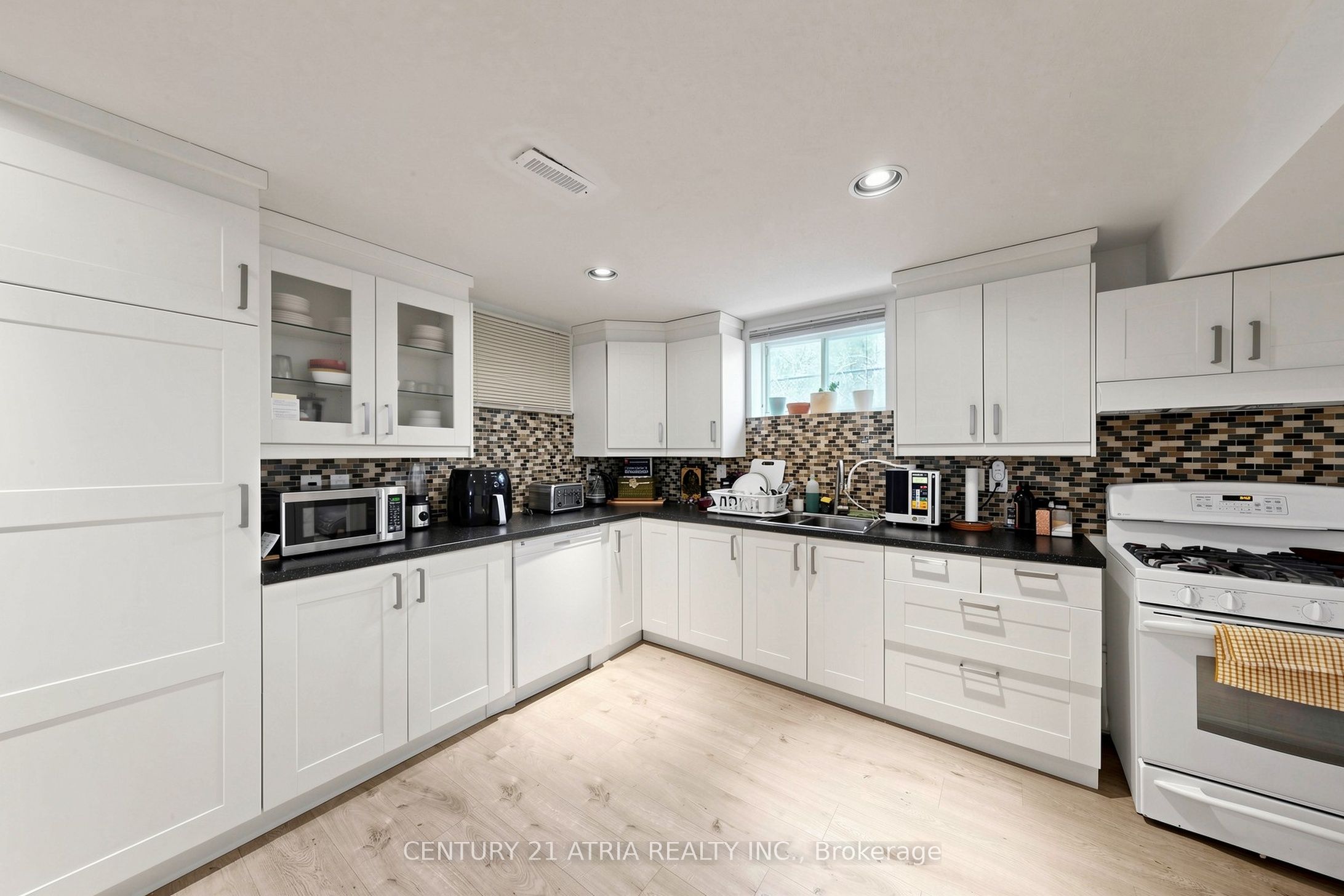 118 May Avenue Property Photo 33