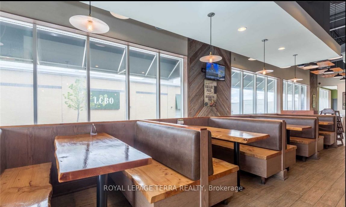 18267 Yonge Street Property Photo 10