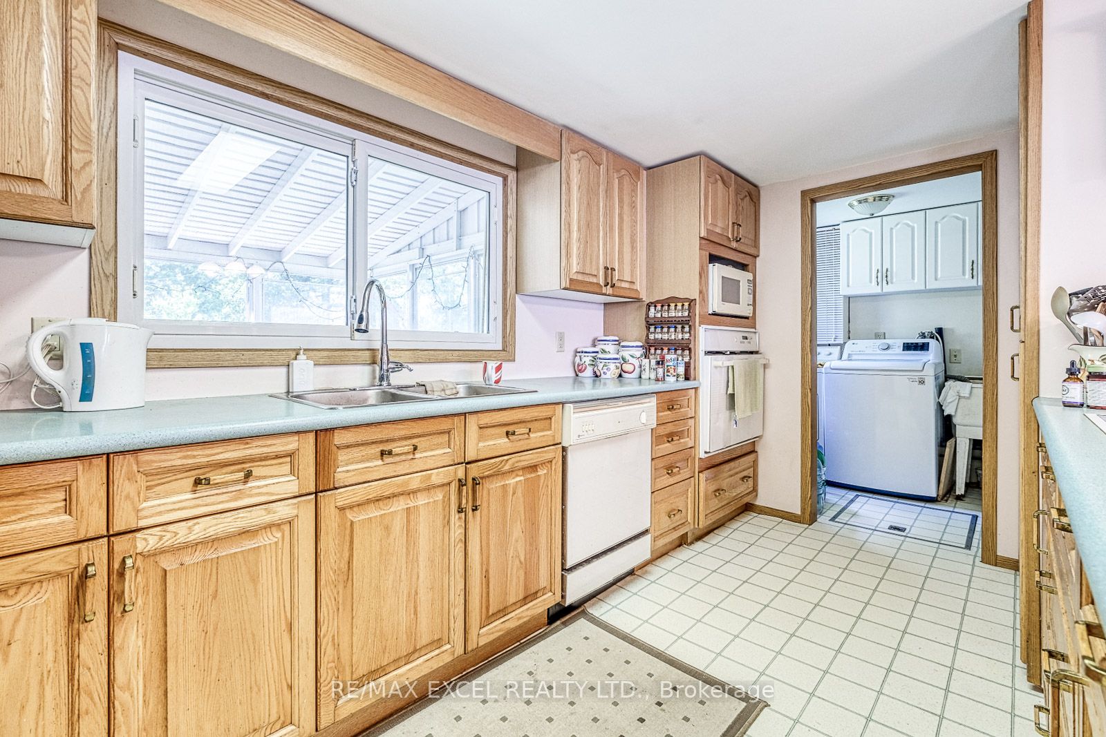 124 Moore's Beach Road Property Photo 7