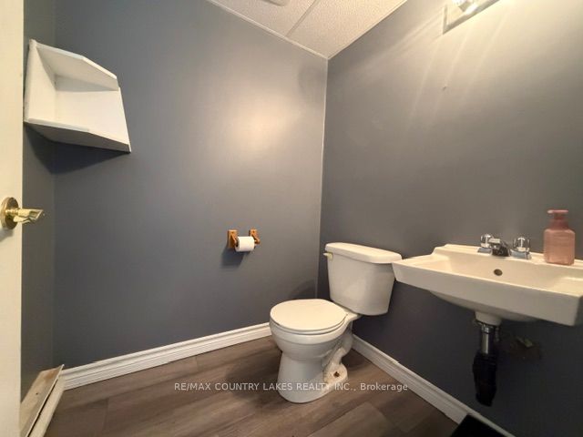 466 Osborne Street 470 Property Photo 18