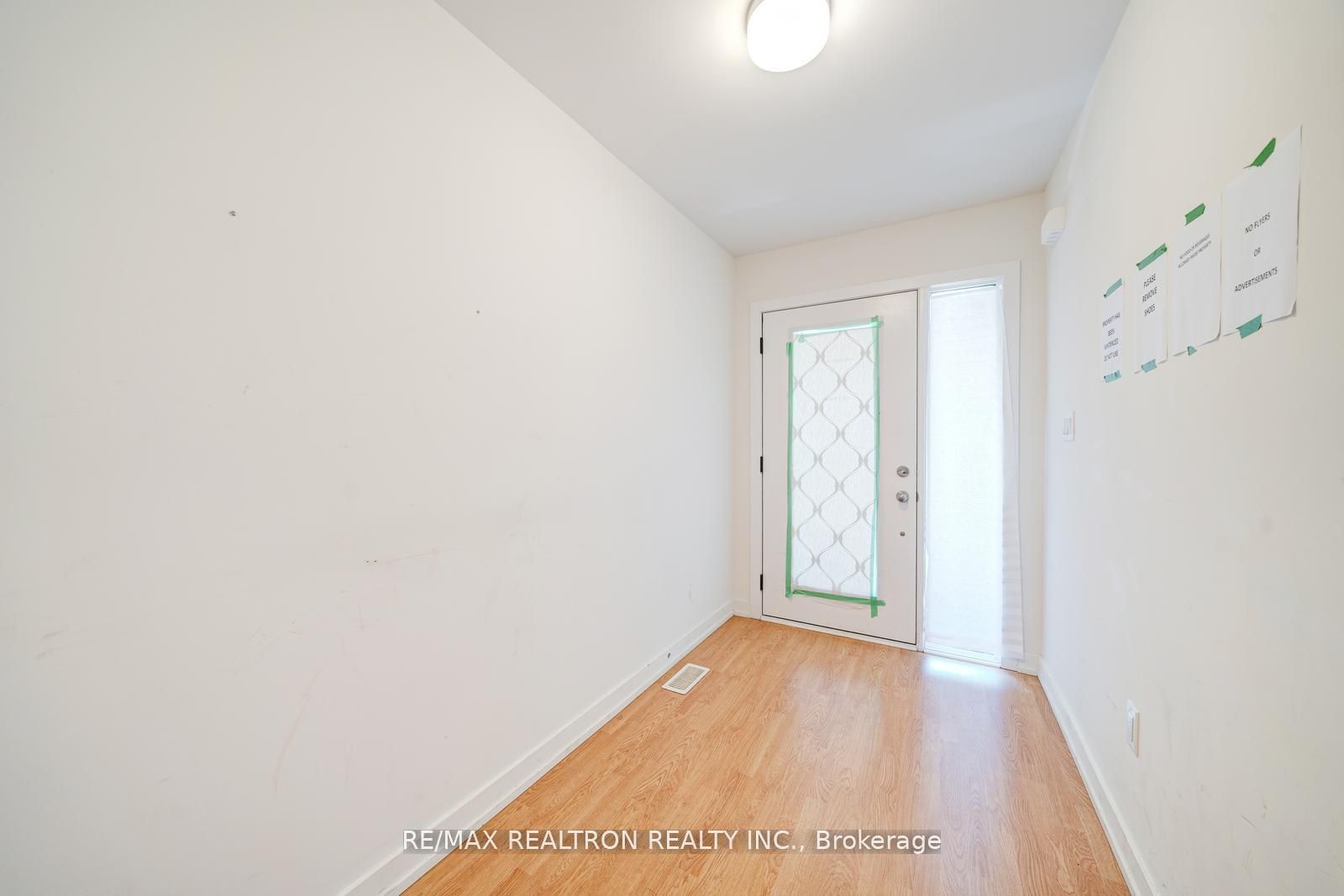 119 Cornell Rouge Boulevard Property Photo 3